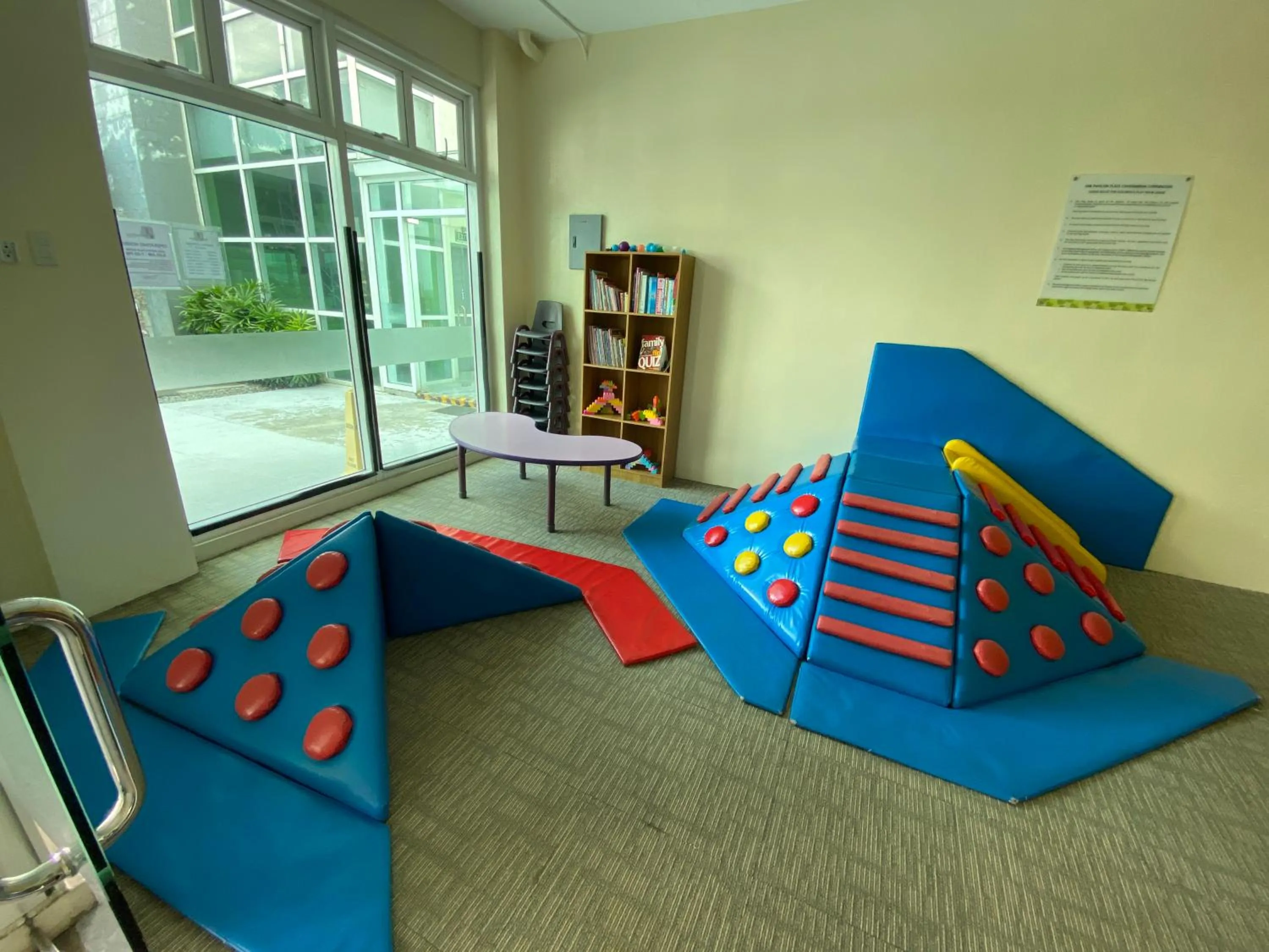 Kids's club in Cebu One Pavillion Place by P&J