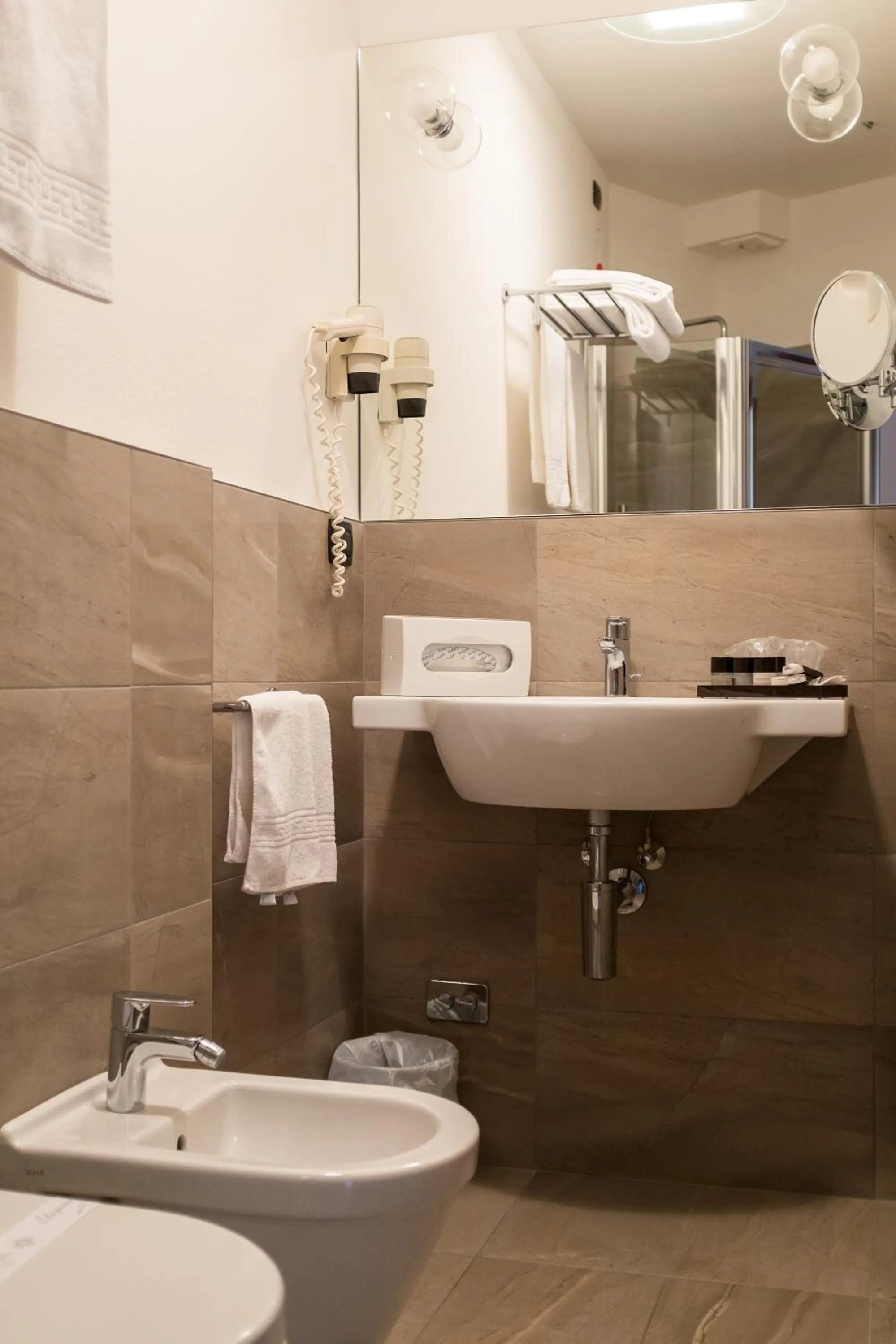 Bathroom in Hotel Titano