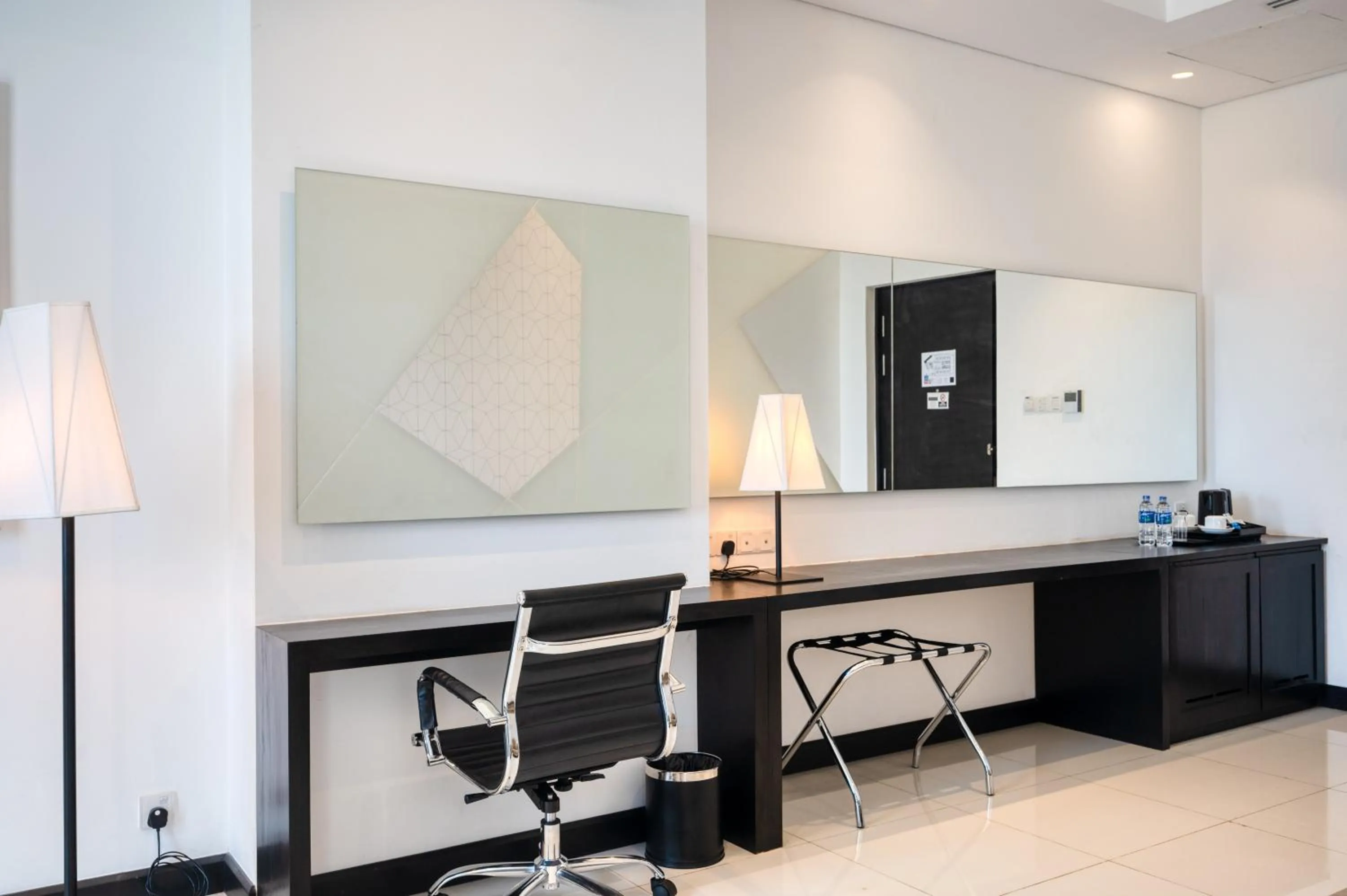 hair dresser in Hatch House for Digital Nomads