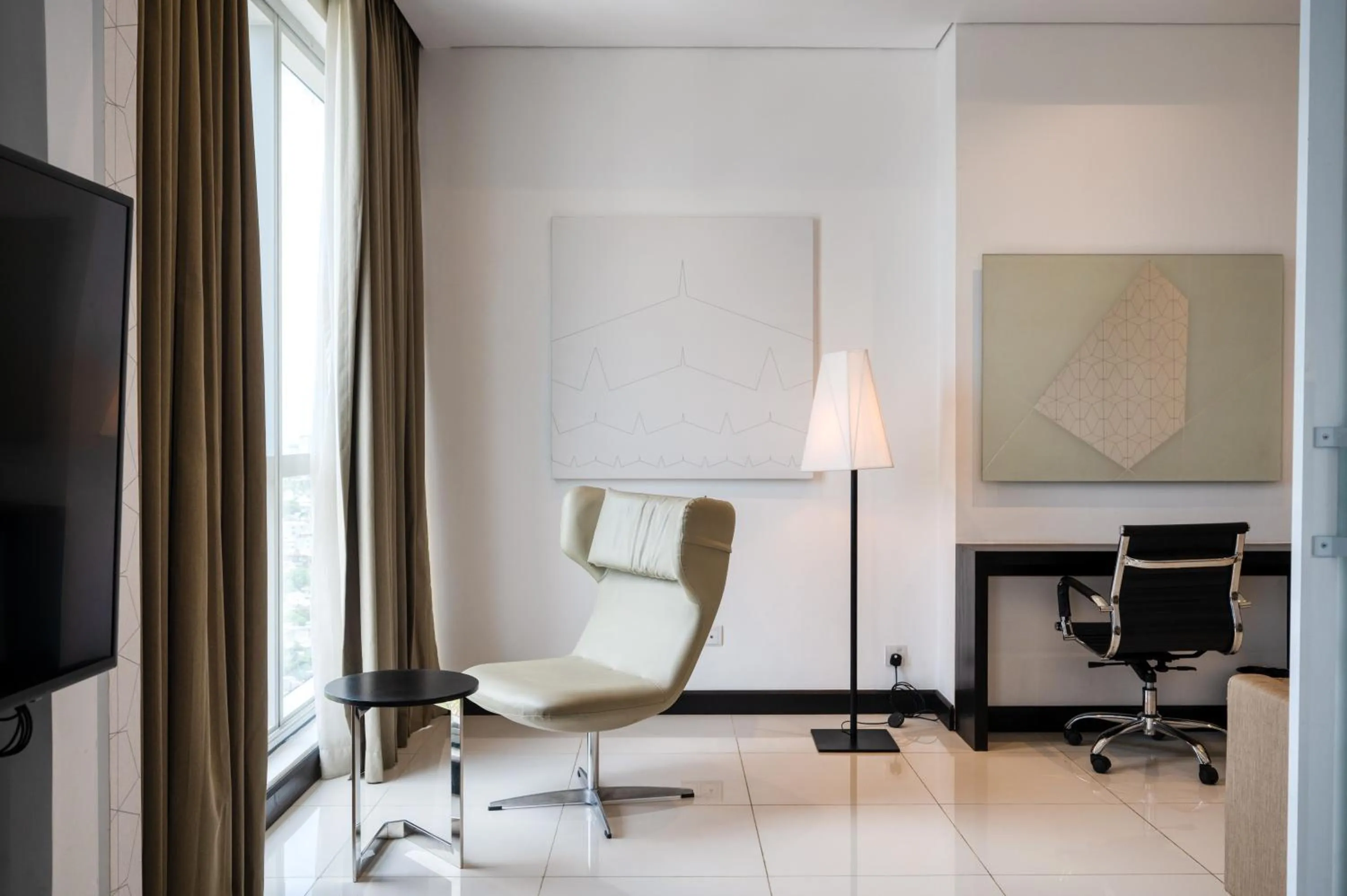 TV and multimedia in Hatch House for Digital Nomads