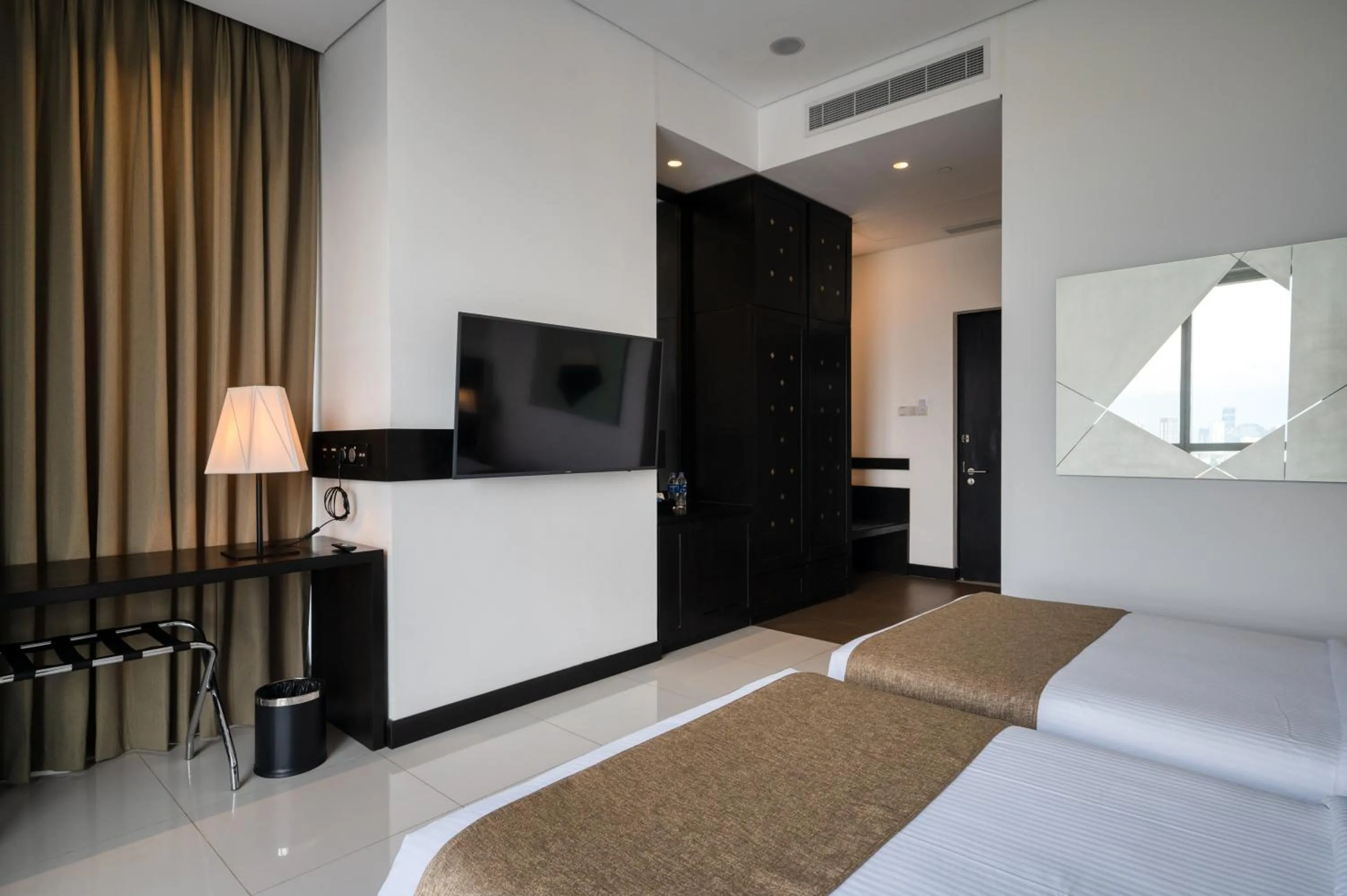 Bed in Hatch House for Digital Nomads