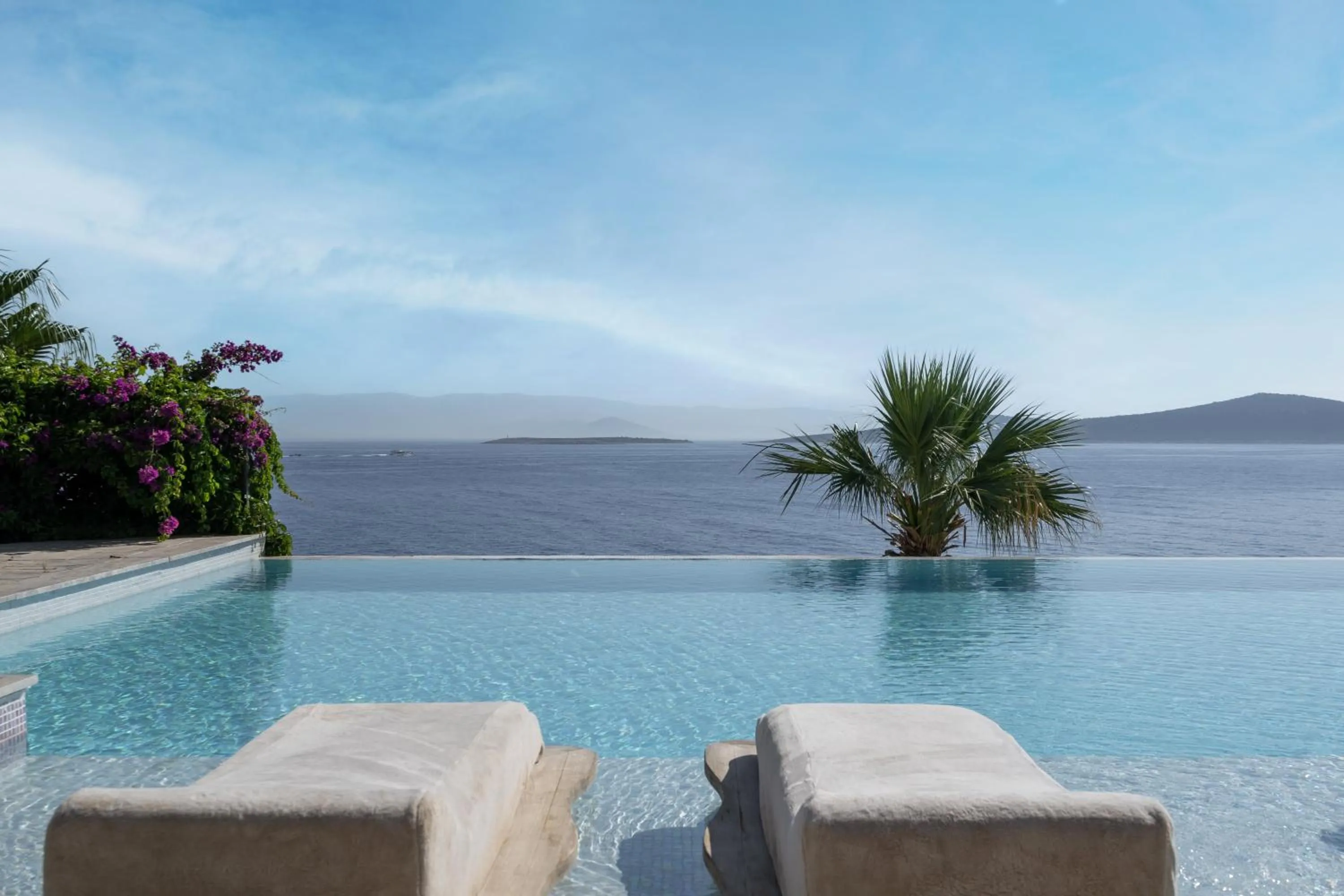 Swimming pool in Swissôtel Living Bodrum