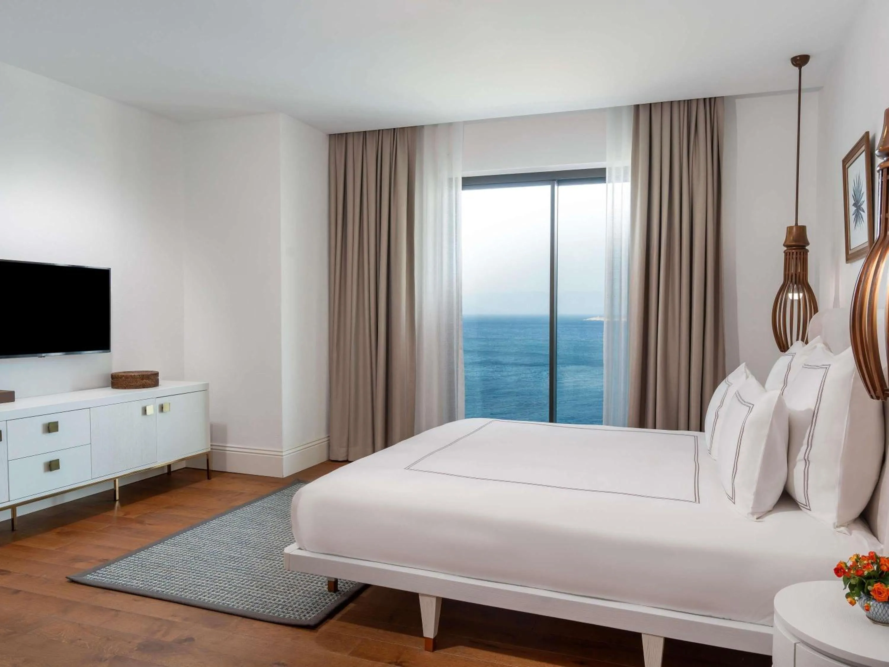 Bedroom, Bed in Swissôtel Living Bodrum