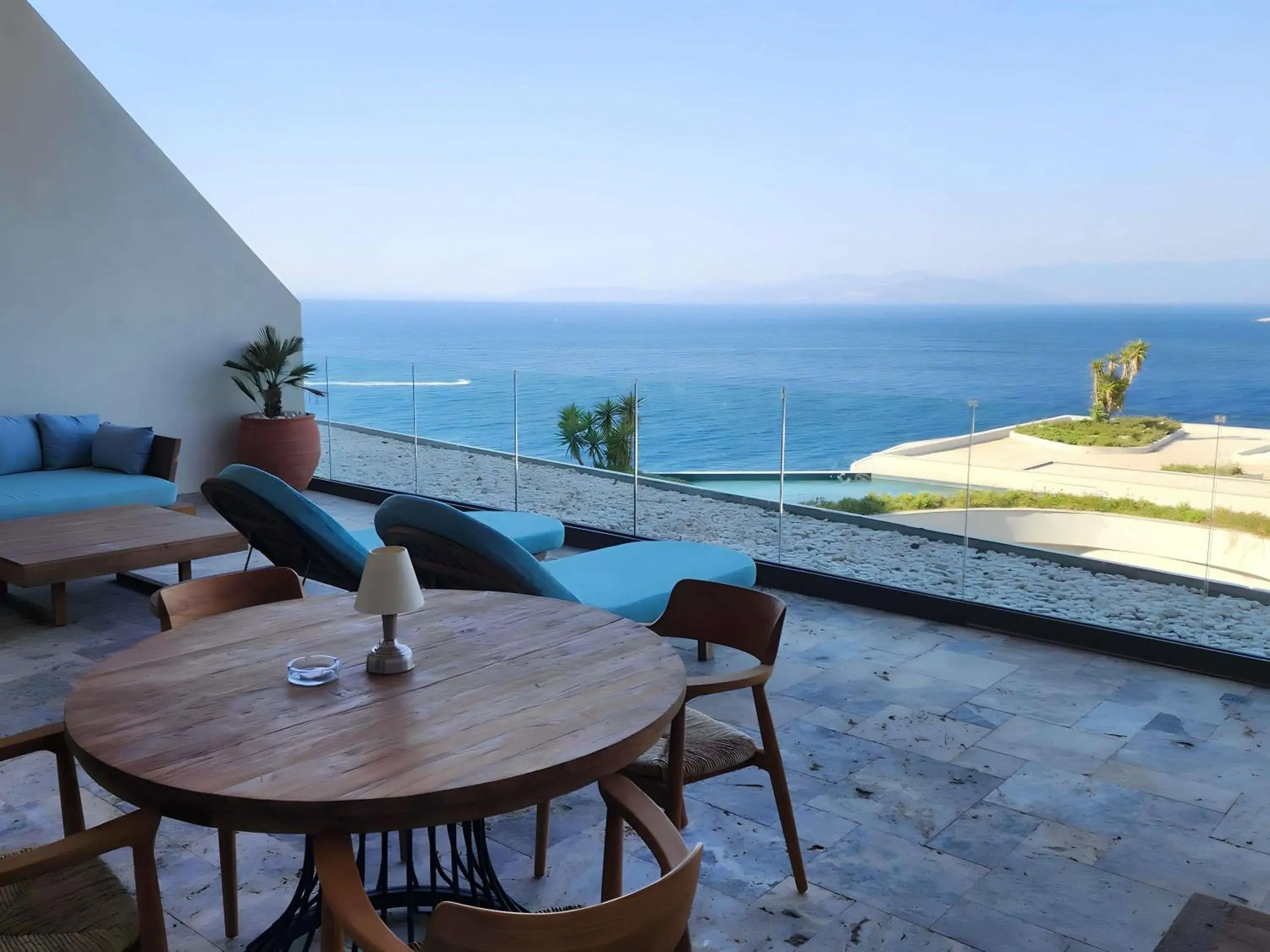 Three-Bedroom Family Suite with Sea View in Swissôtel Living Bodrum Three-Bedroom Family Suite with Sea View in Swissôtel Living Bodrum