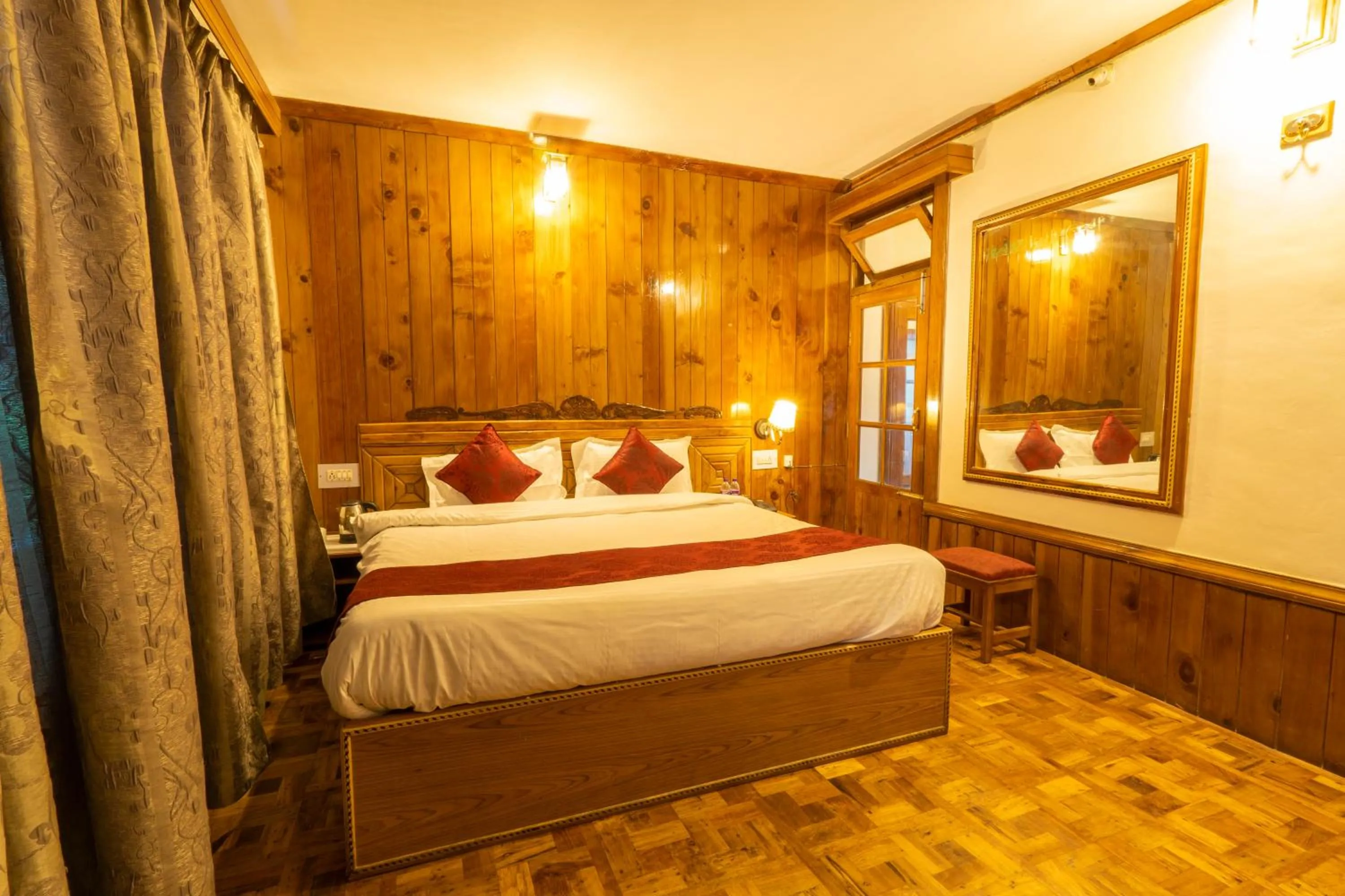 Bed in Holiday Home International -Vivaan Stays