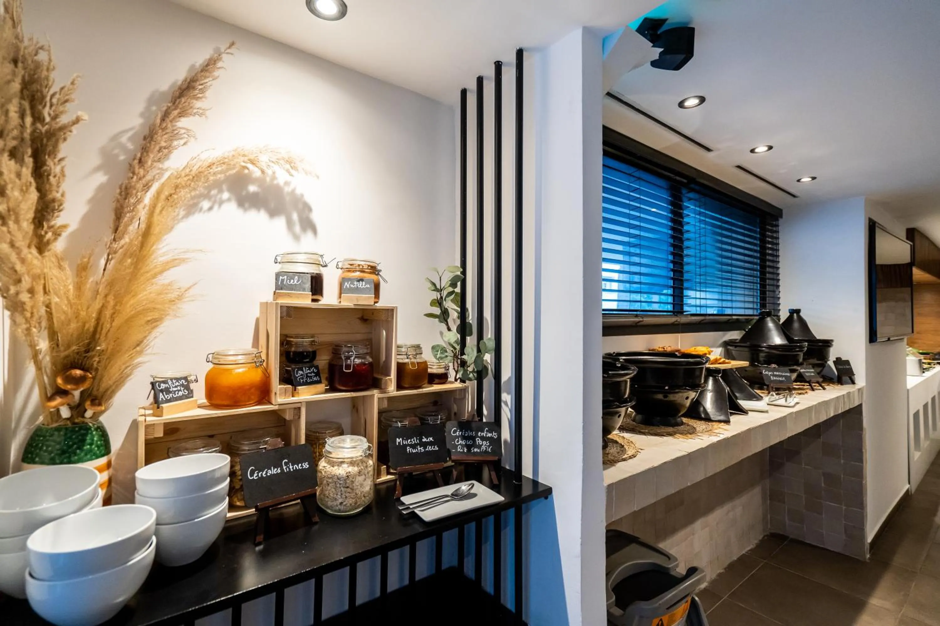 Breakfast in JM Suites Hotel Eco-Friendly Casablanca