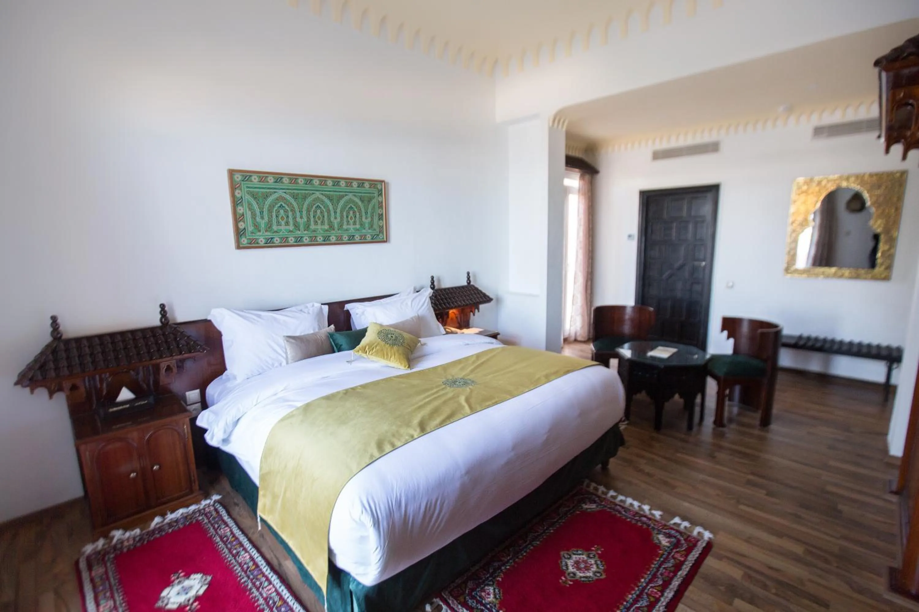 Photo of the whole room, Bed in El Minzah Hotel