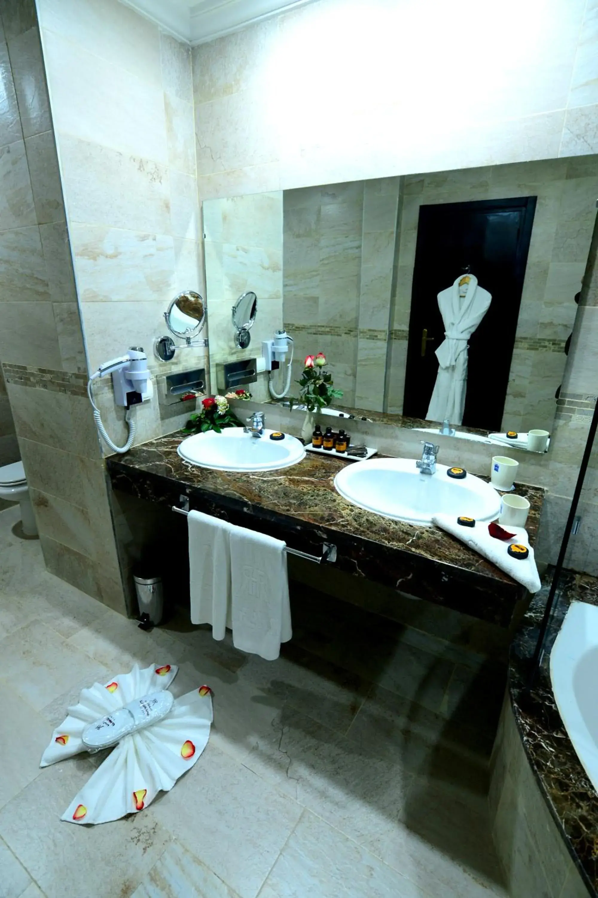 Bathroom in El Minzah Hotel