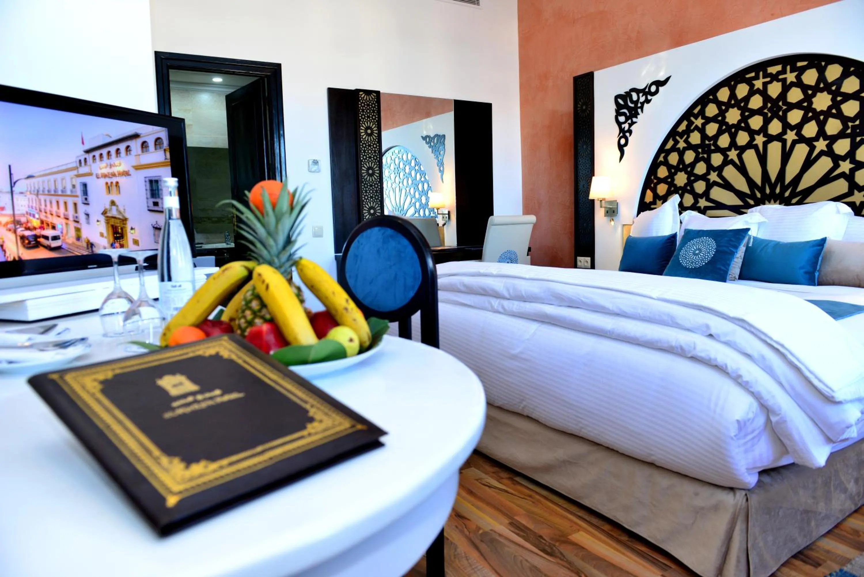 Photo of the whole room, Bed in El Minzah Hotel