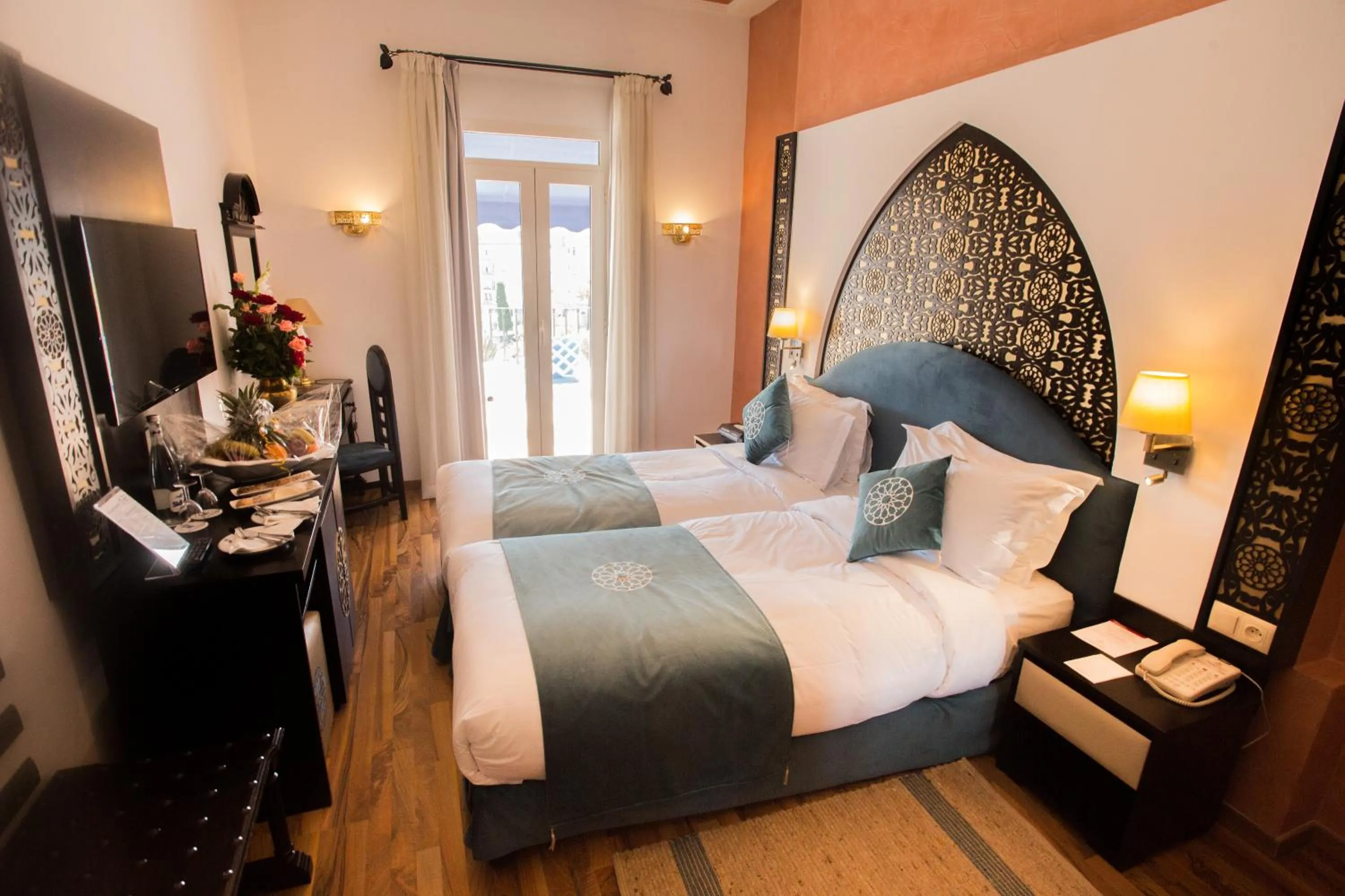 Photo of the whole room, Bed in El Minzah Hotel