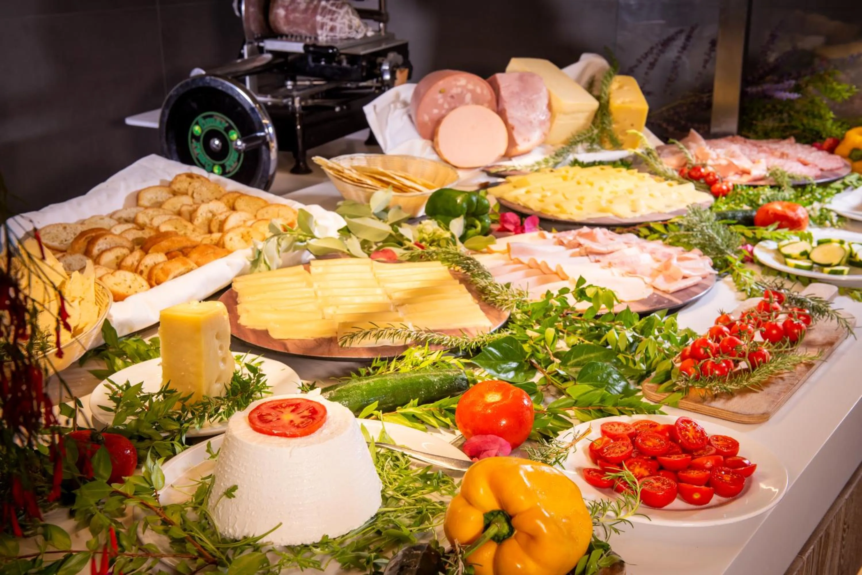 Restaurant/places to eat in AMASEA Resort