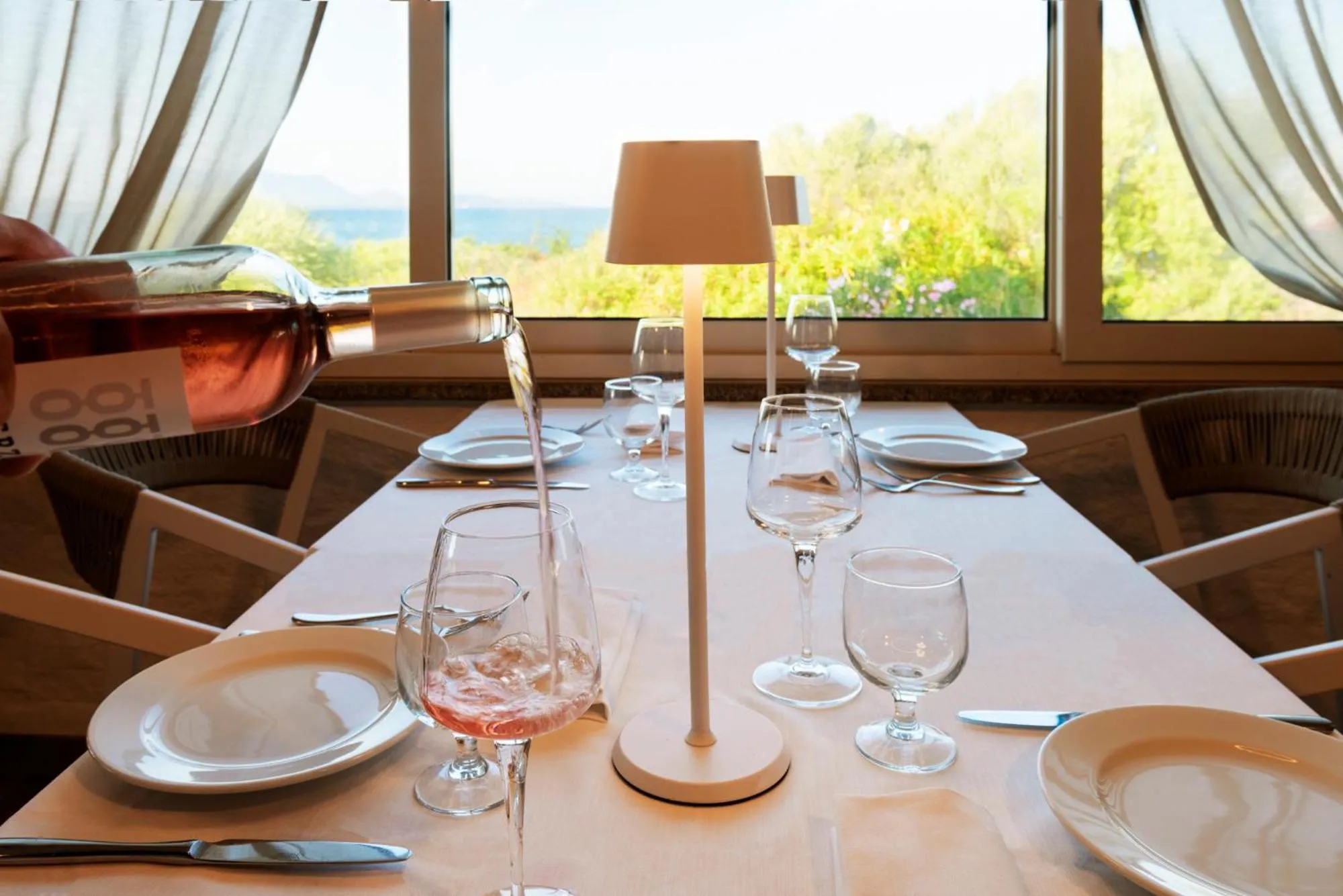 Restaurant/places to eat in AMASEA Resort