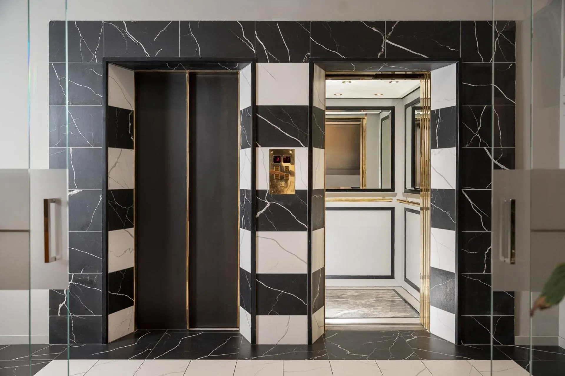 elevator in Grand Hotel San Marino