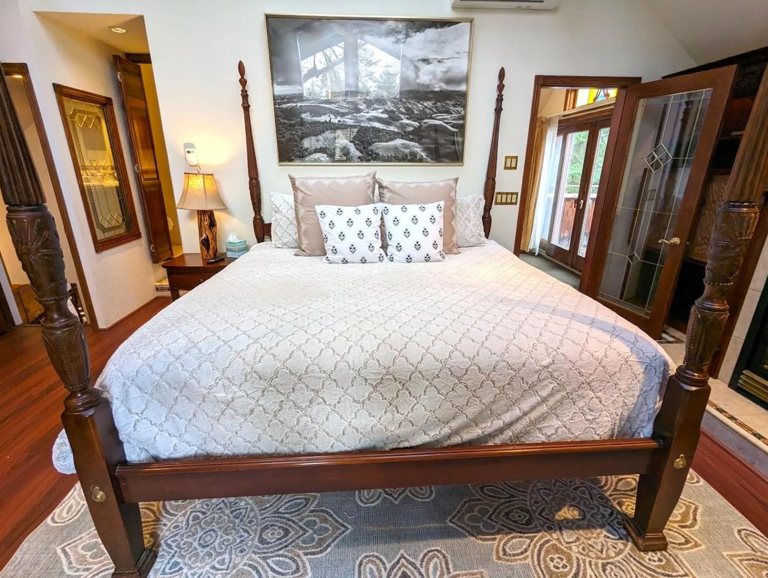 Bed in Cityside Big Mountain Lodge