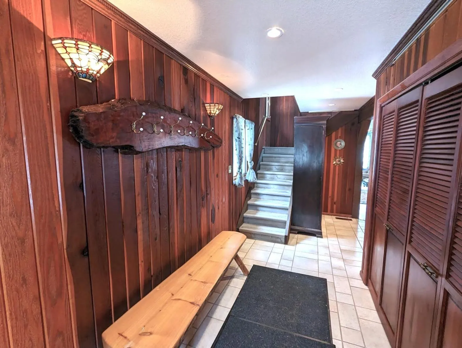 Cityside Big Mountain Lodge