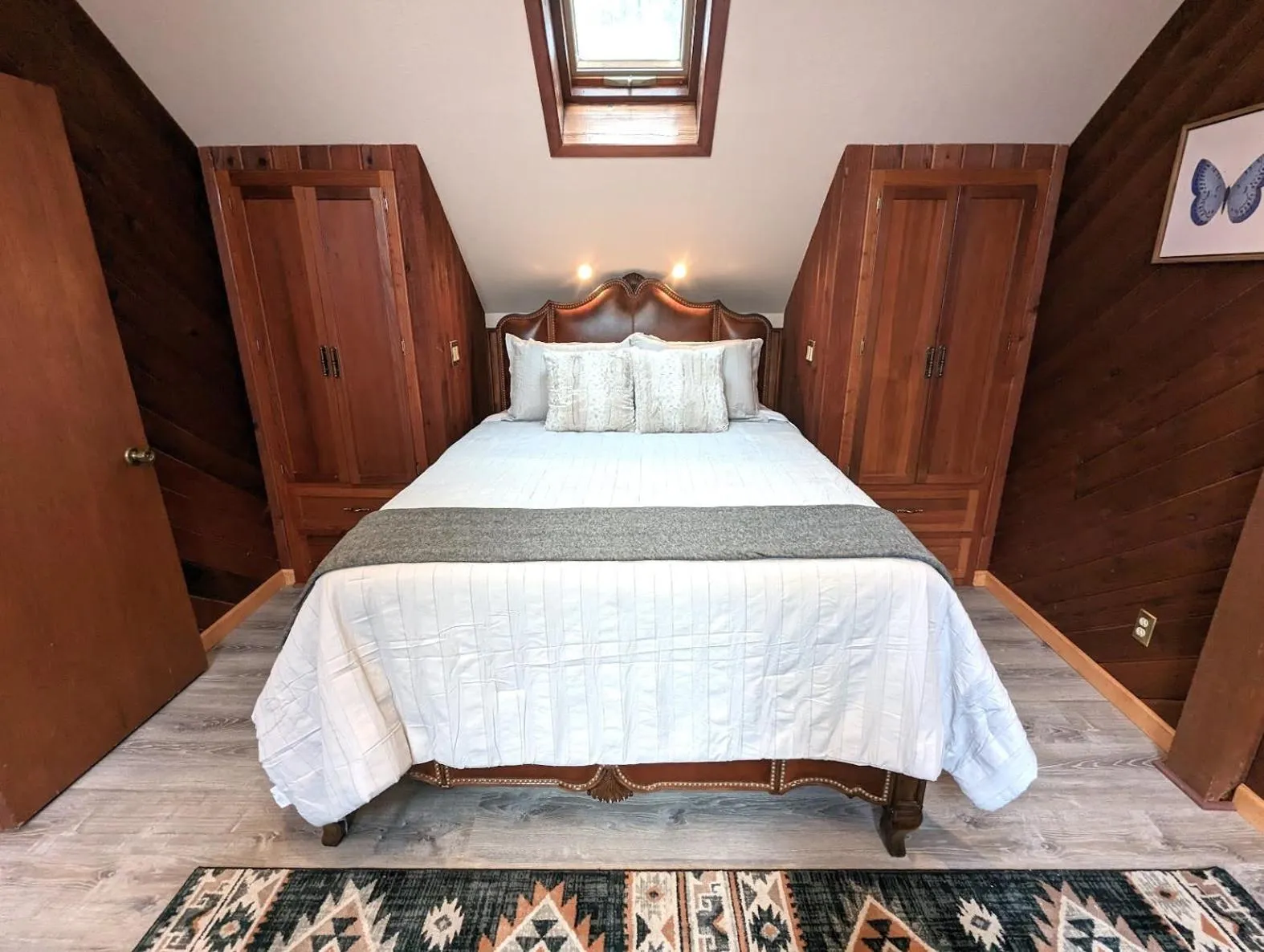 Bed in Cityside Big Mountain Lodge