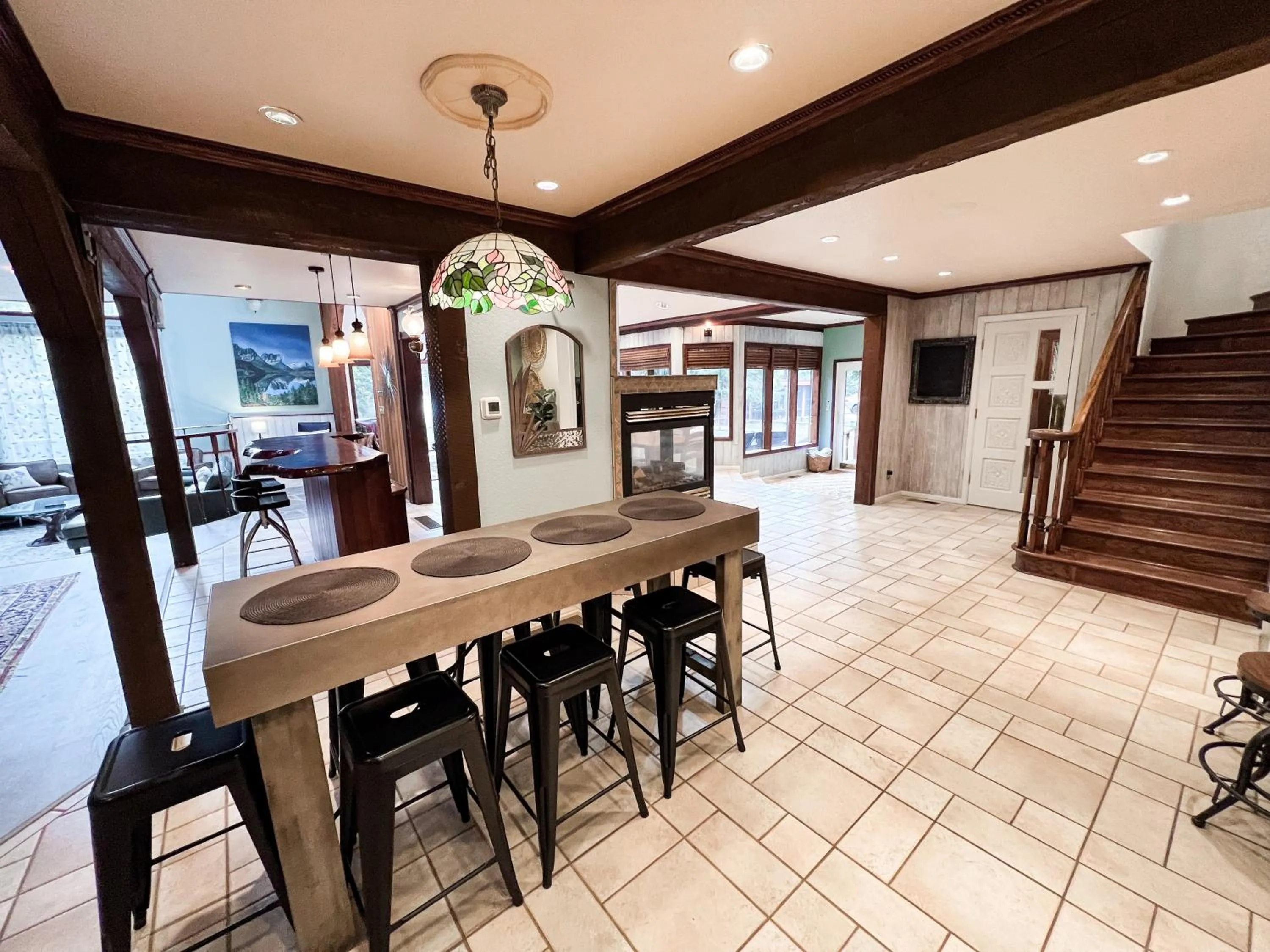 Cityside Big Mountain Lodge