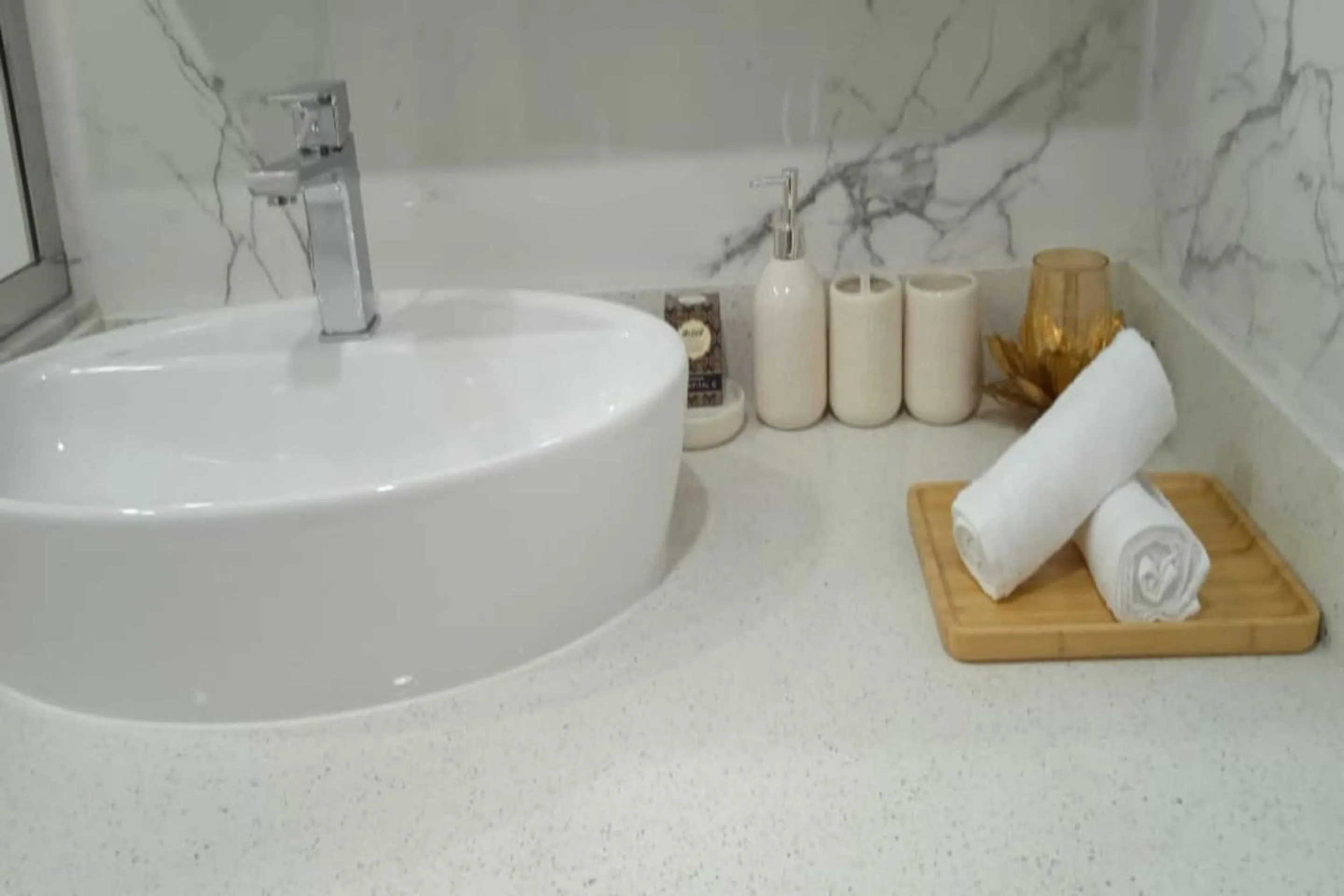 Bathroom in OYO 943 Home Bayz Danube studio