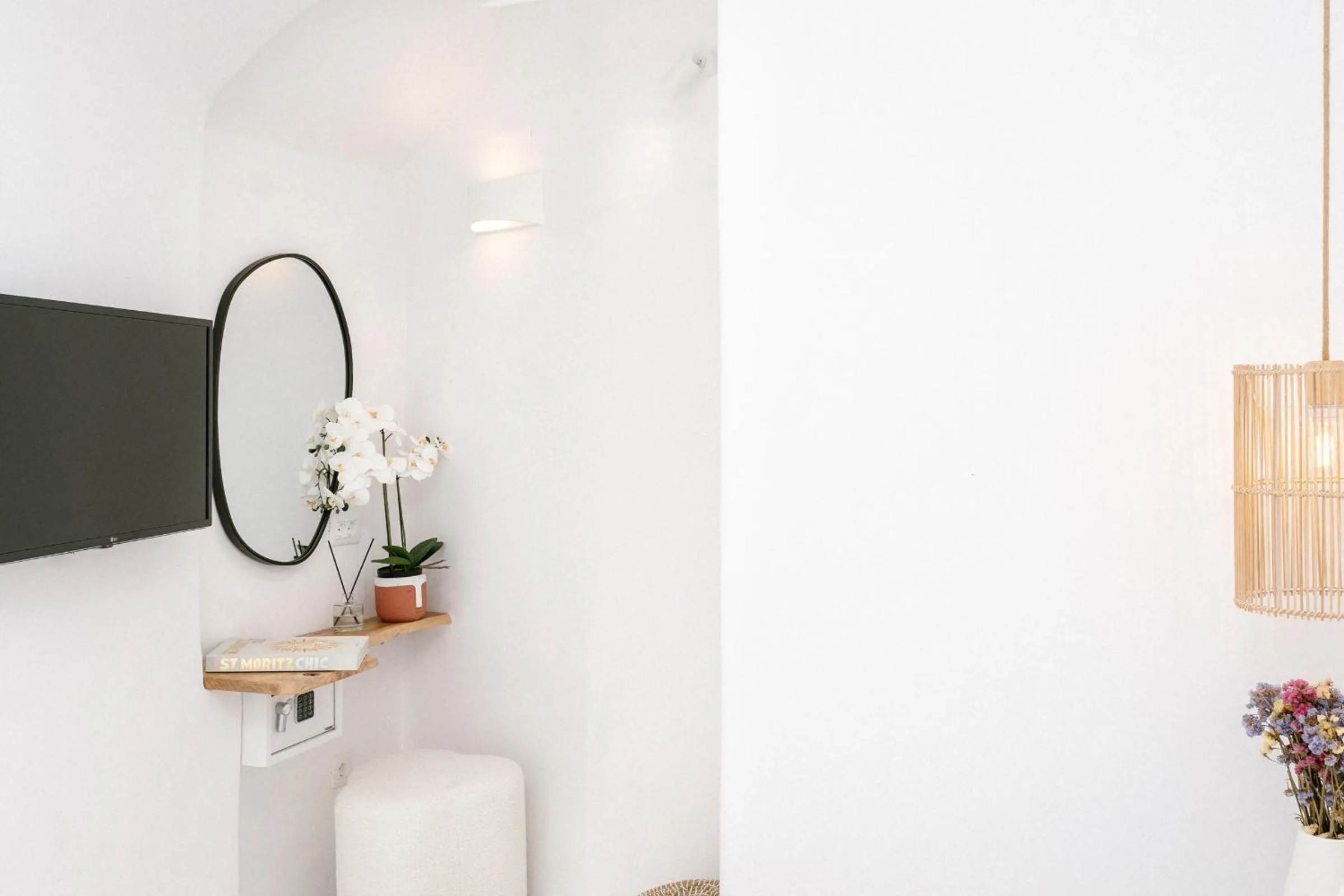 Bedroom in Nano Oia Canaves