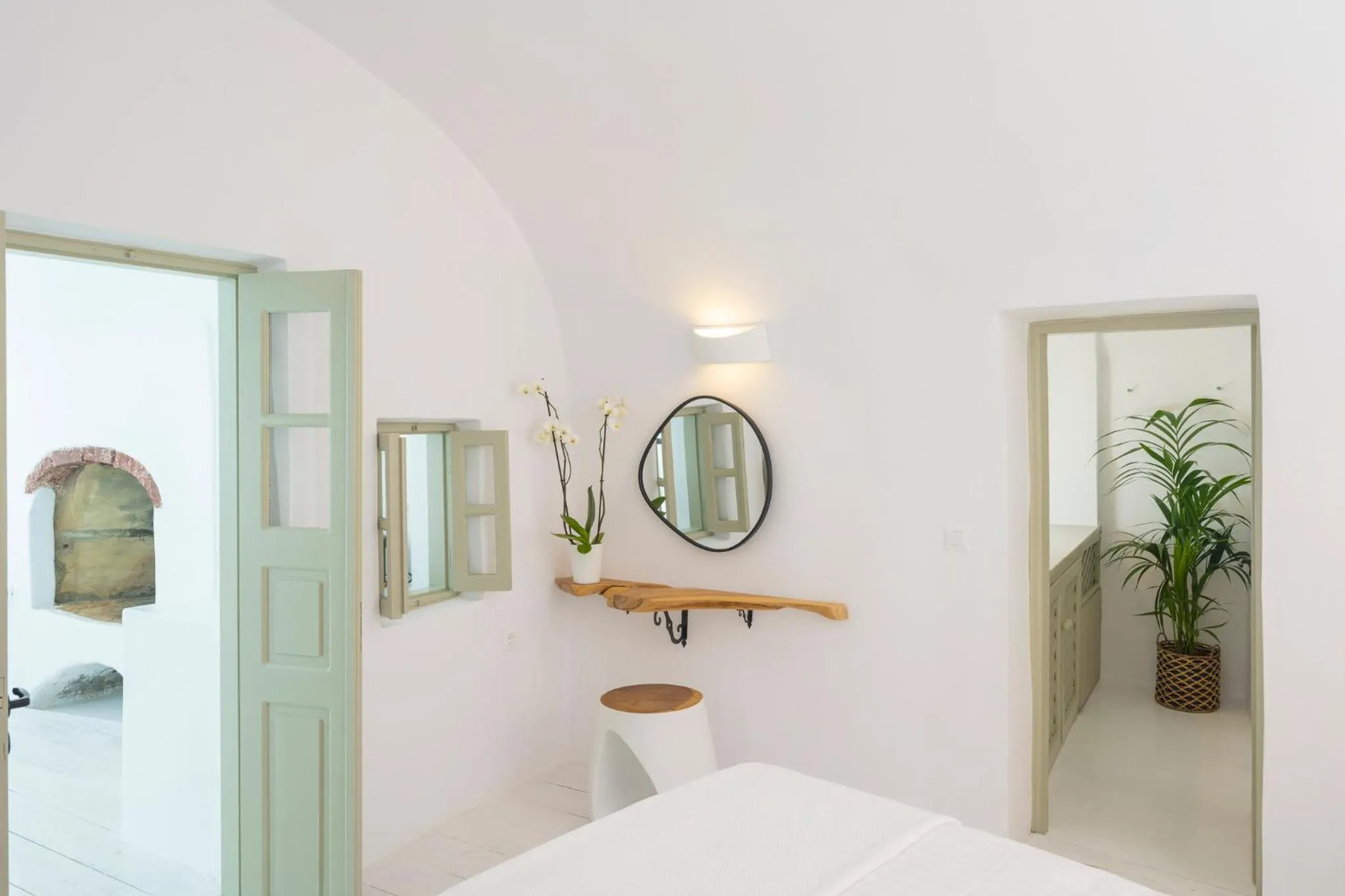 Bedroom, Bed in Nano Oia Canaves