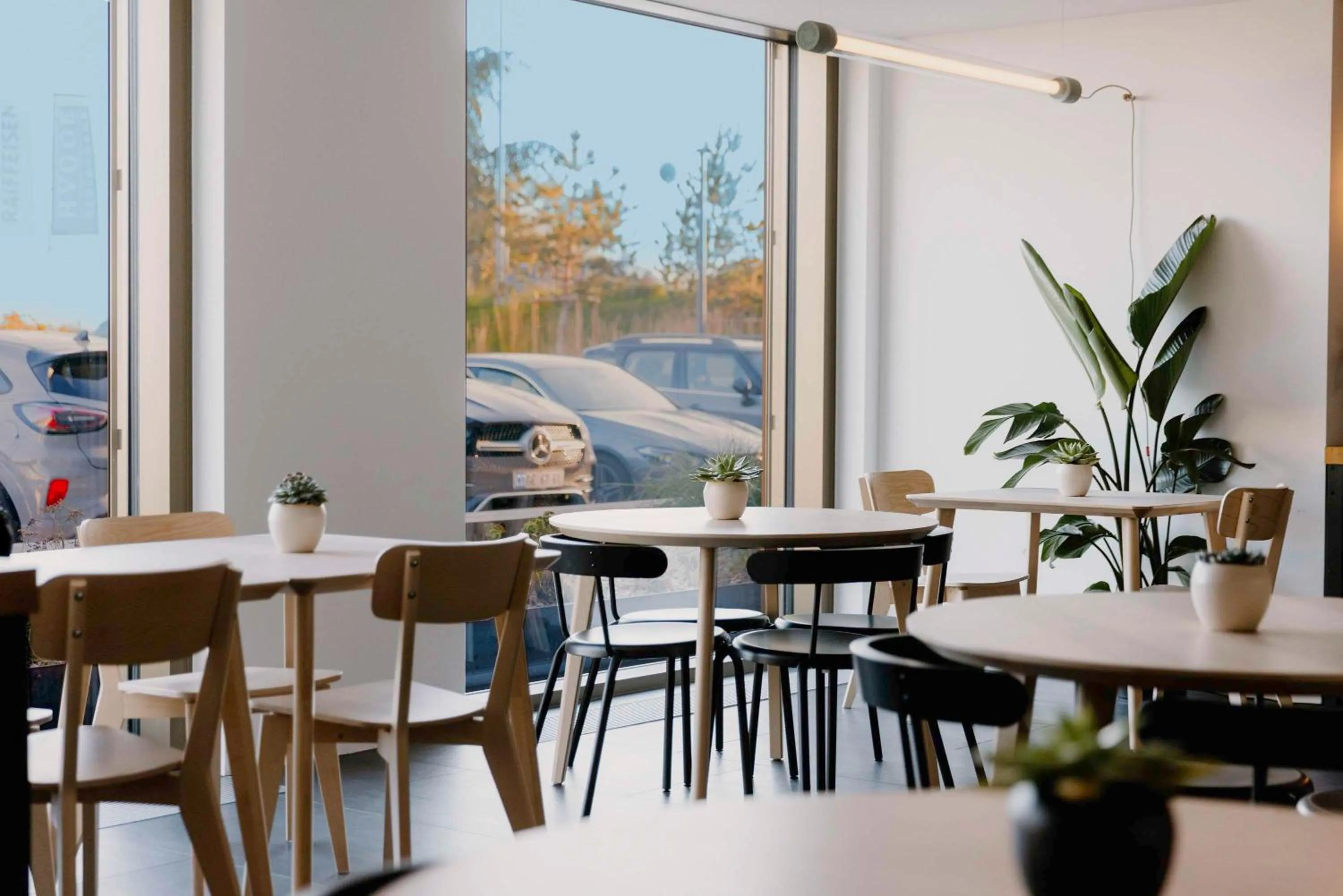 Lobby or reception in YOTEL Geneva Lake