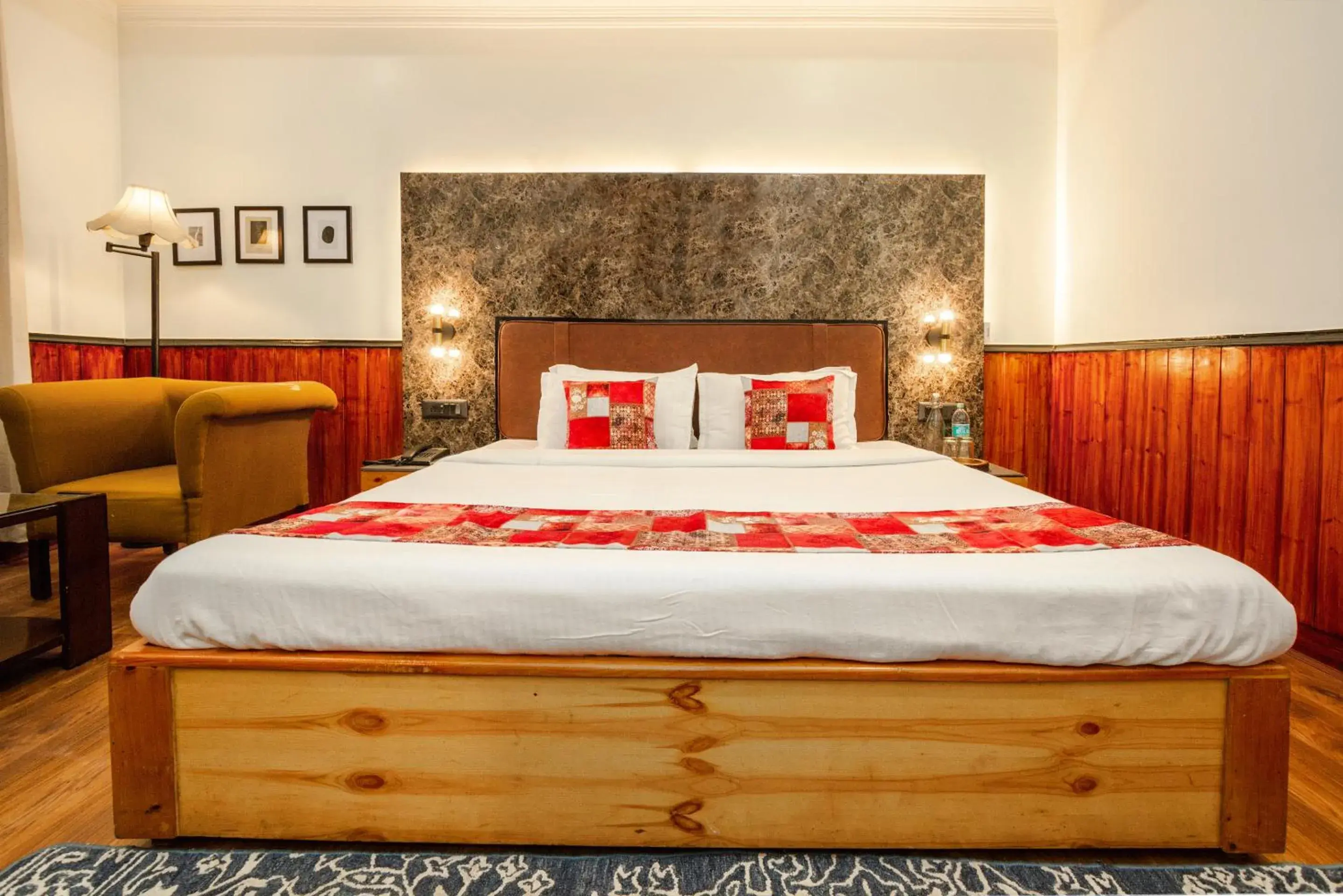 Bed in Tripli Hotels Conifer Wood Cottage Bed in Tripli Hotels Conifer Wood Cottage