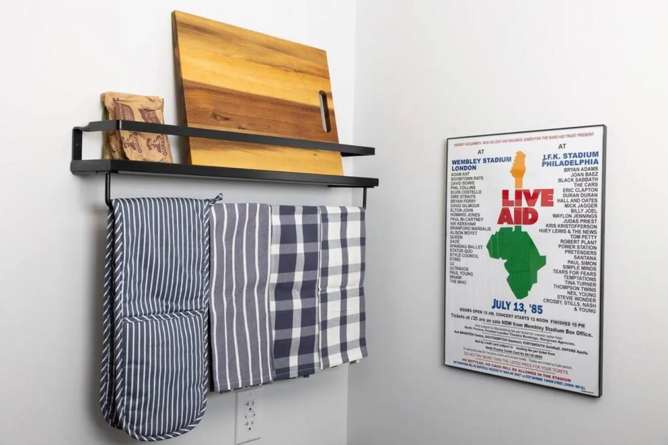 towels in Thena Hotel - Spacious 1 Bedroom