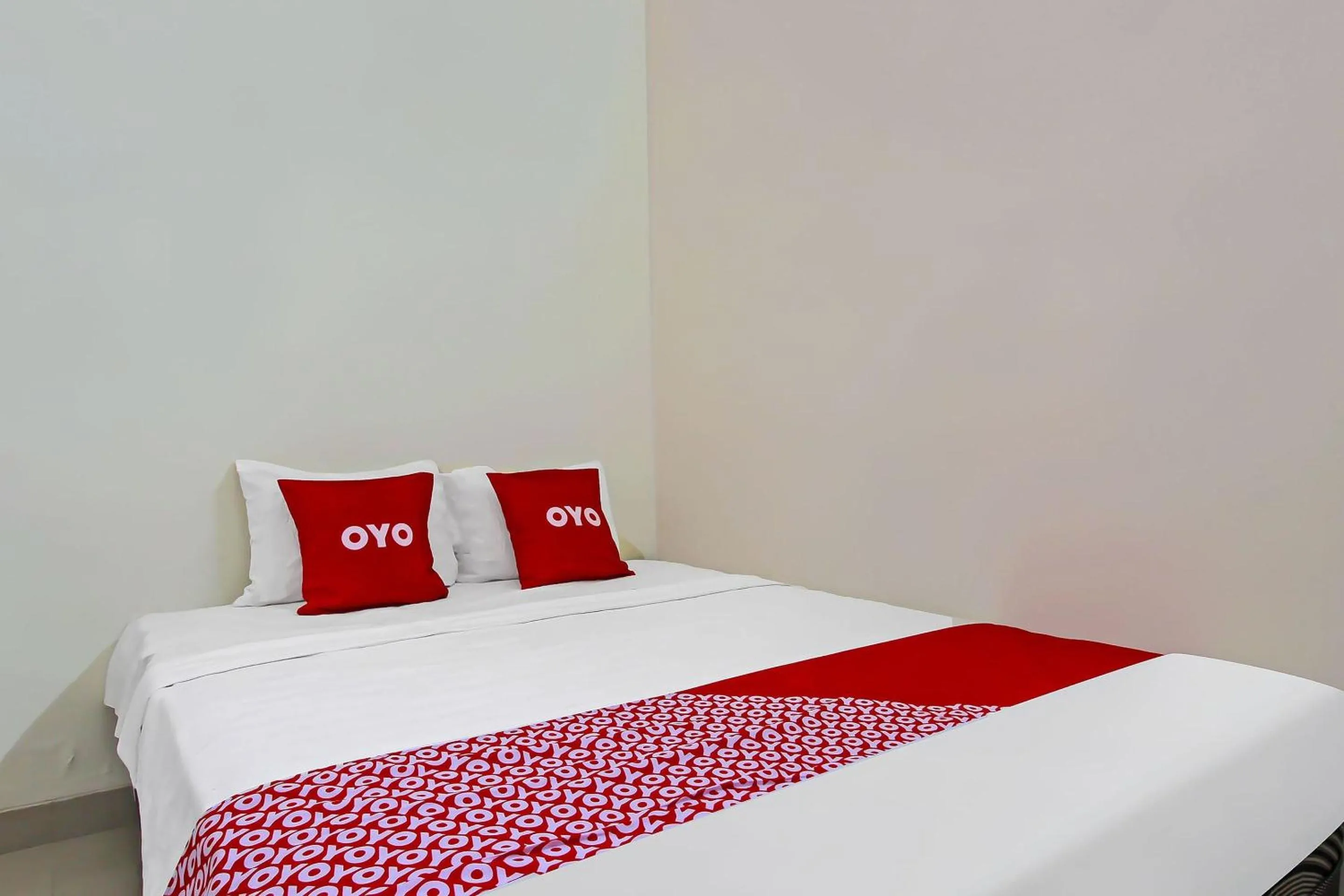 Bedroom, Bed in Hotel O Wahidin Guesthouse