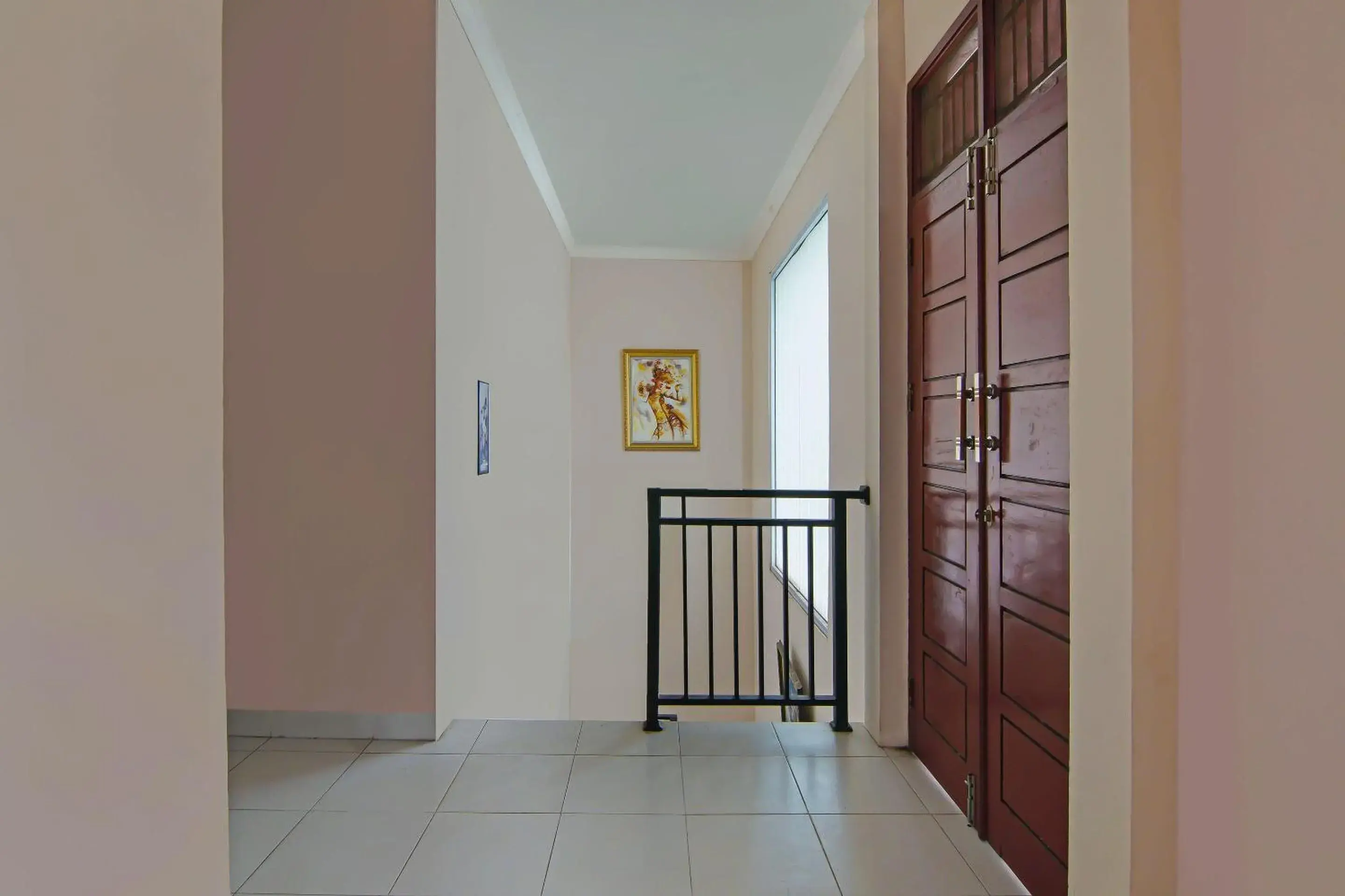 Lobby or reception in Hotel O Pondok Melati Syariah Lobby or reception in Hotel O Pondok Melati Syariah