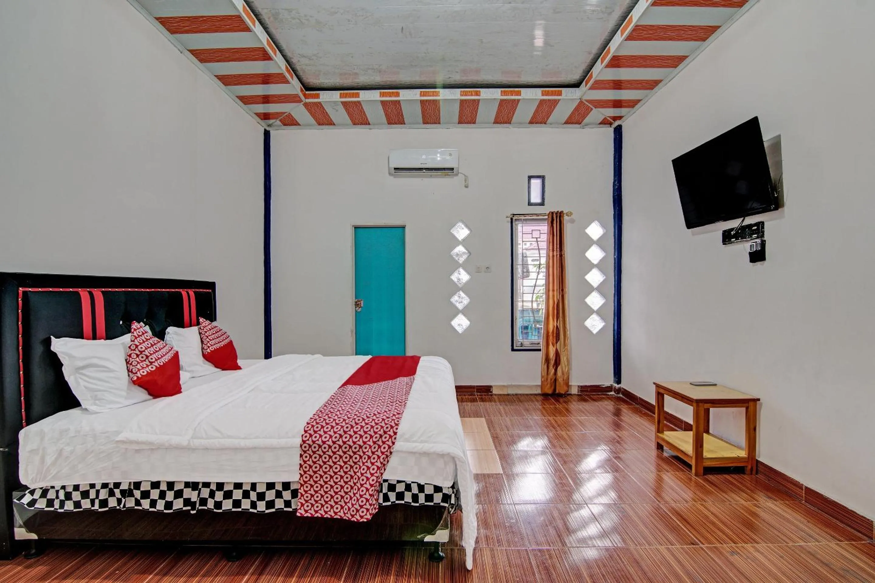 Bedroom, Bed in Hotel O Hadhilfa Homestay Syariah Near Nowwa Cafe