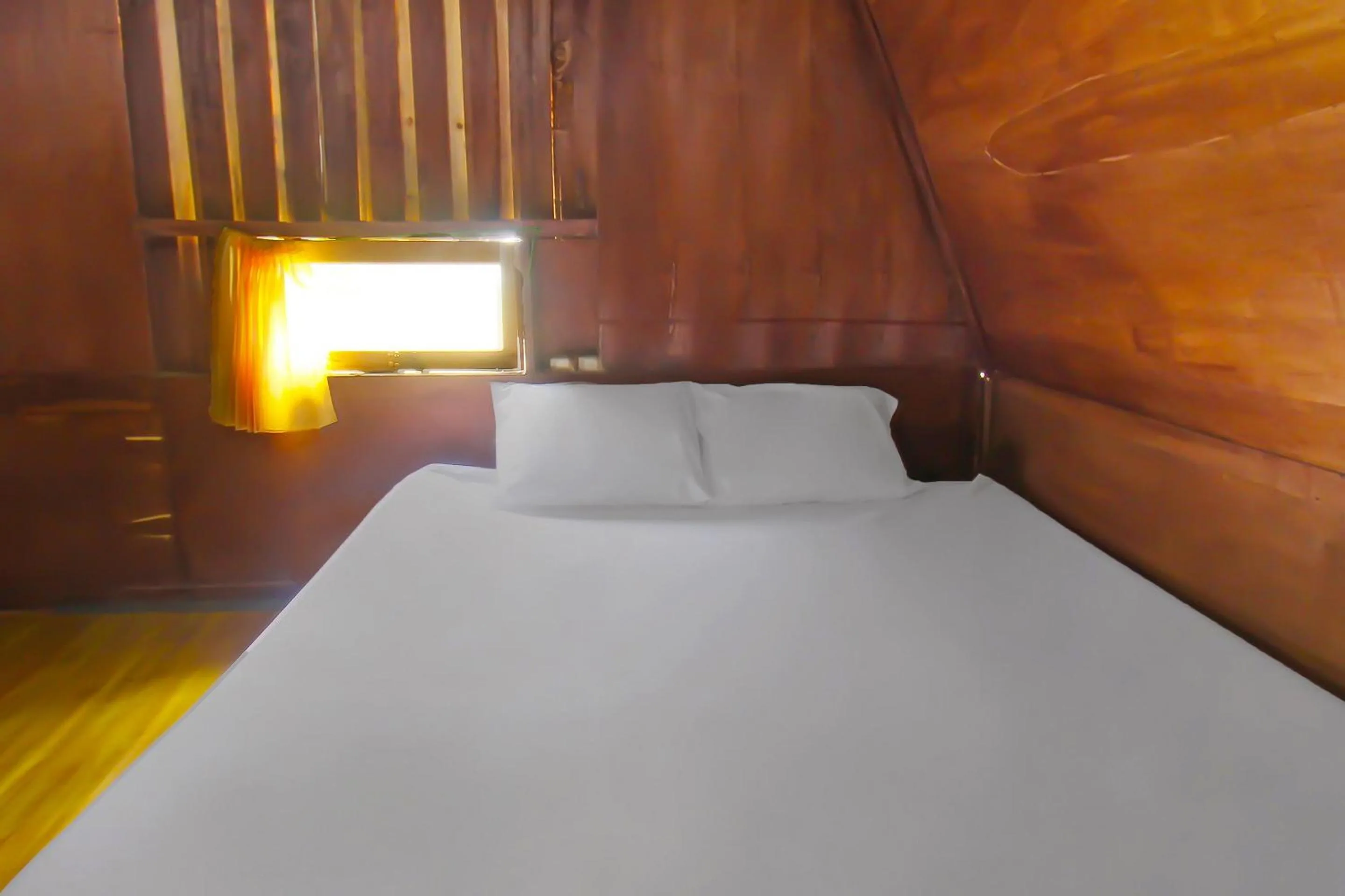 Bedroom, Bed in Hotel O Awenk Homestay Near SD Gunung Wakul