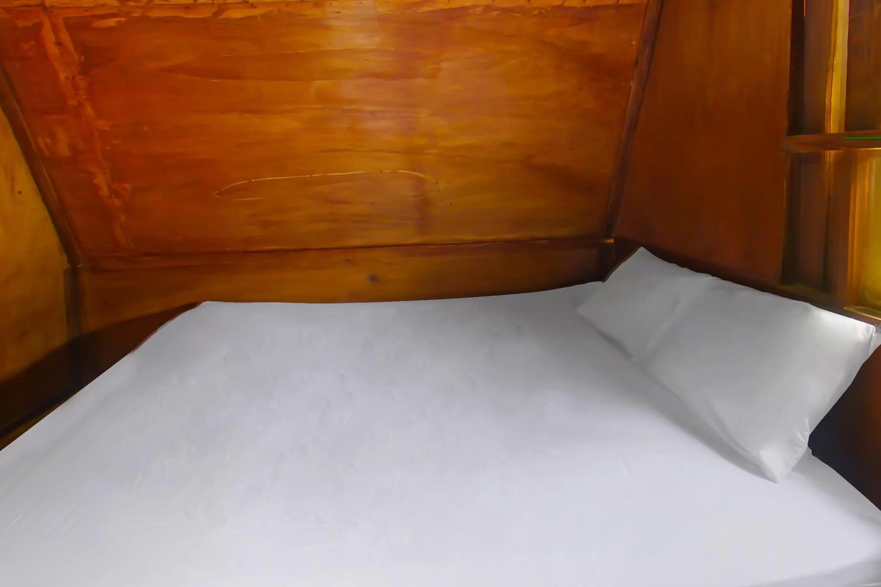 Bedroom, Bed in Hotel O Awenk Homestay Near SD Gunung Wakul