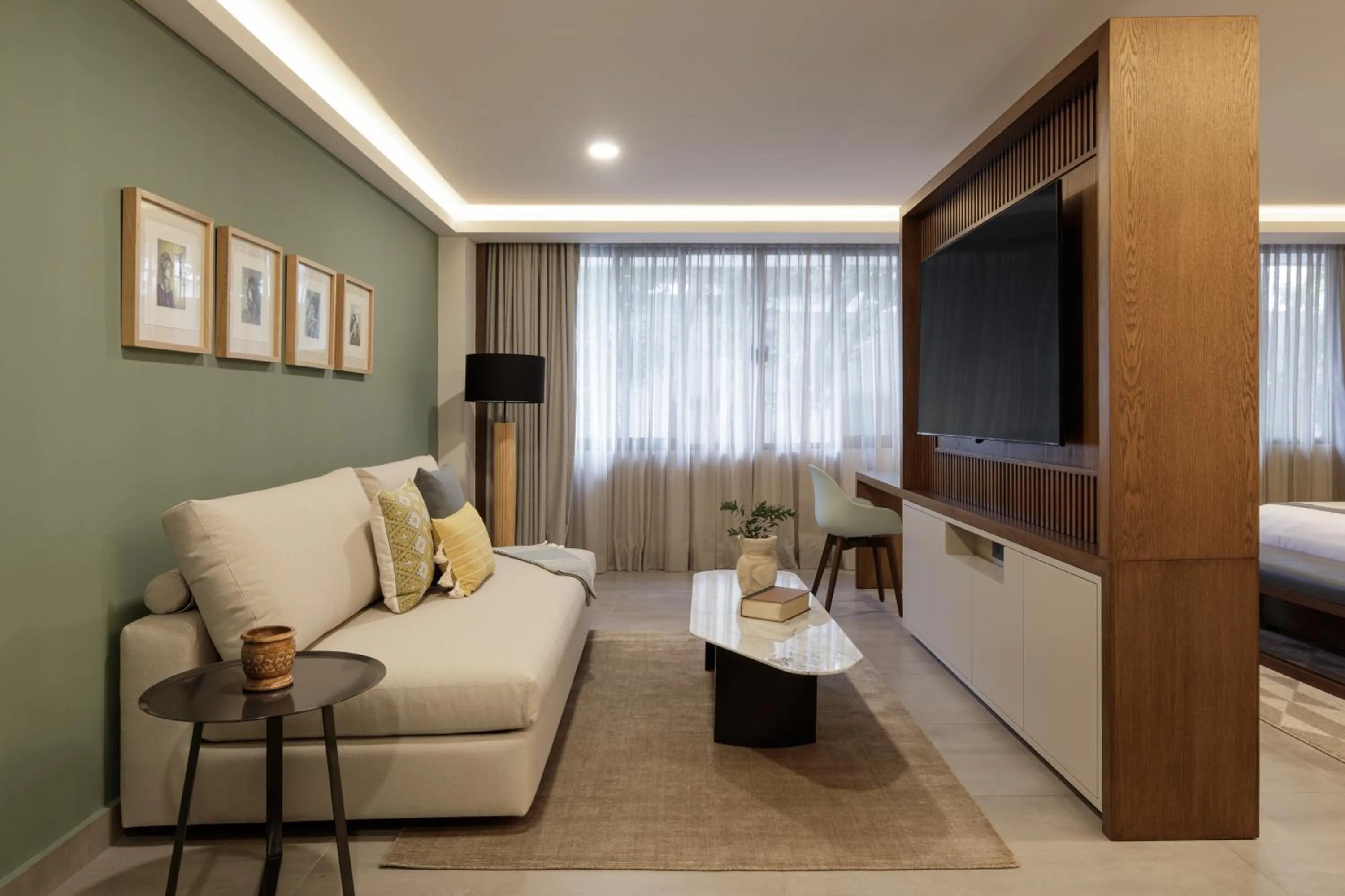 Seating area, Bed in Origen 438 Luxury Boutique Hotel