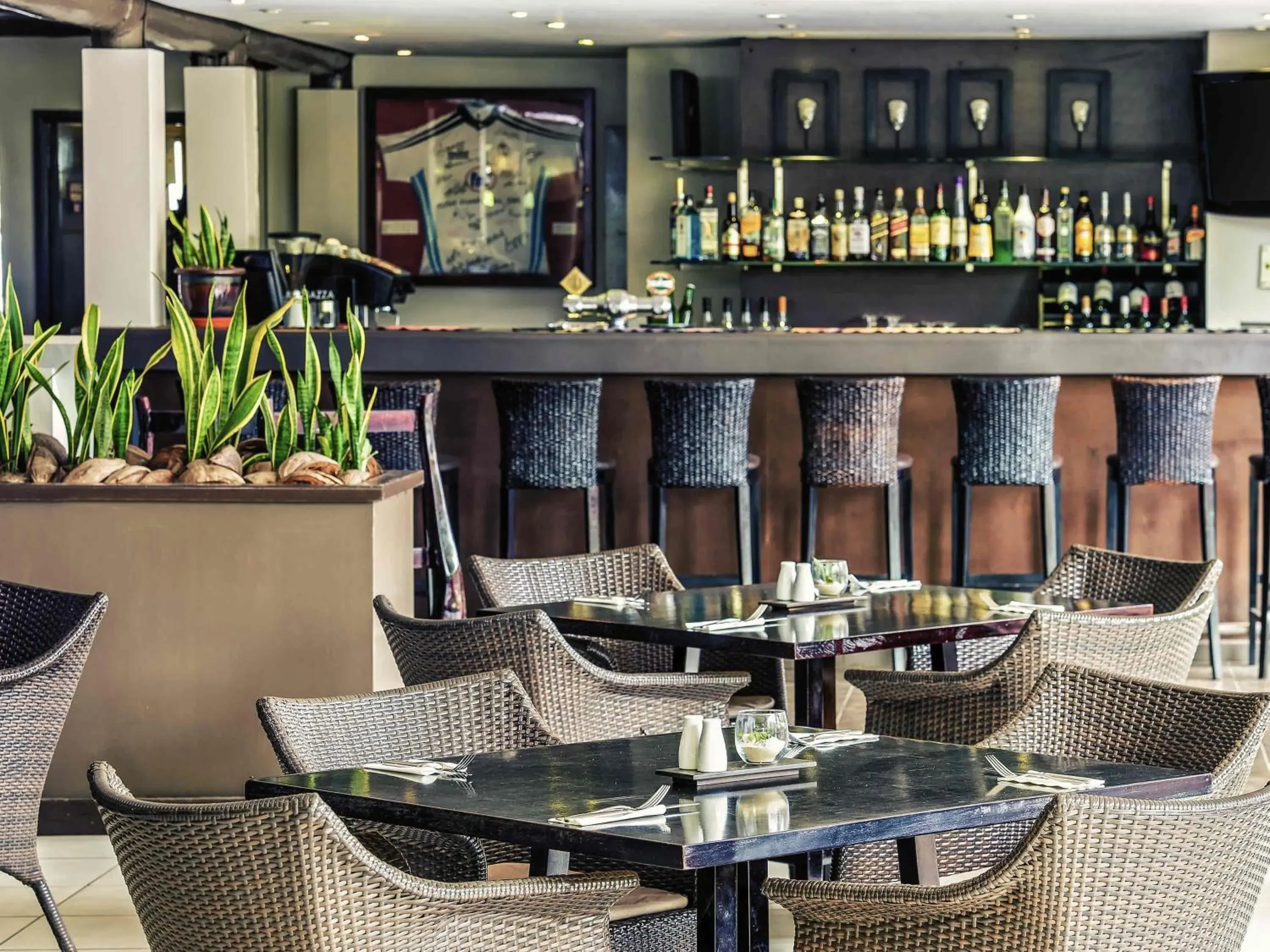 Lounge or bar in Mercure Nadi Lounge or bar in Mercure Nadi