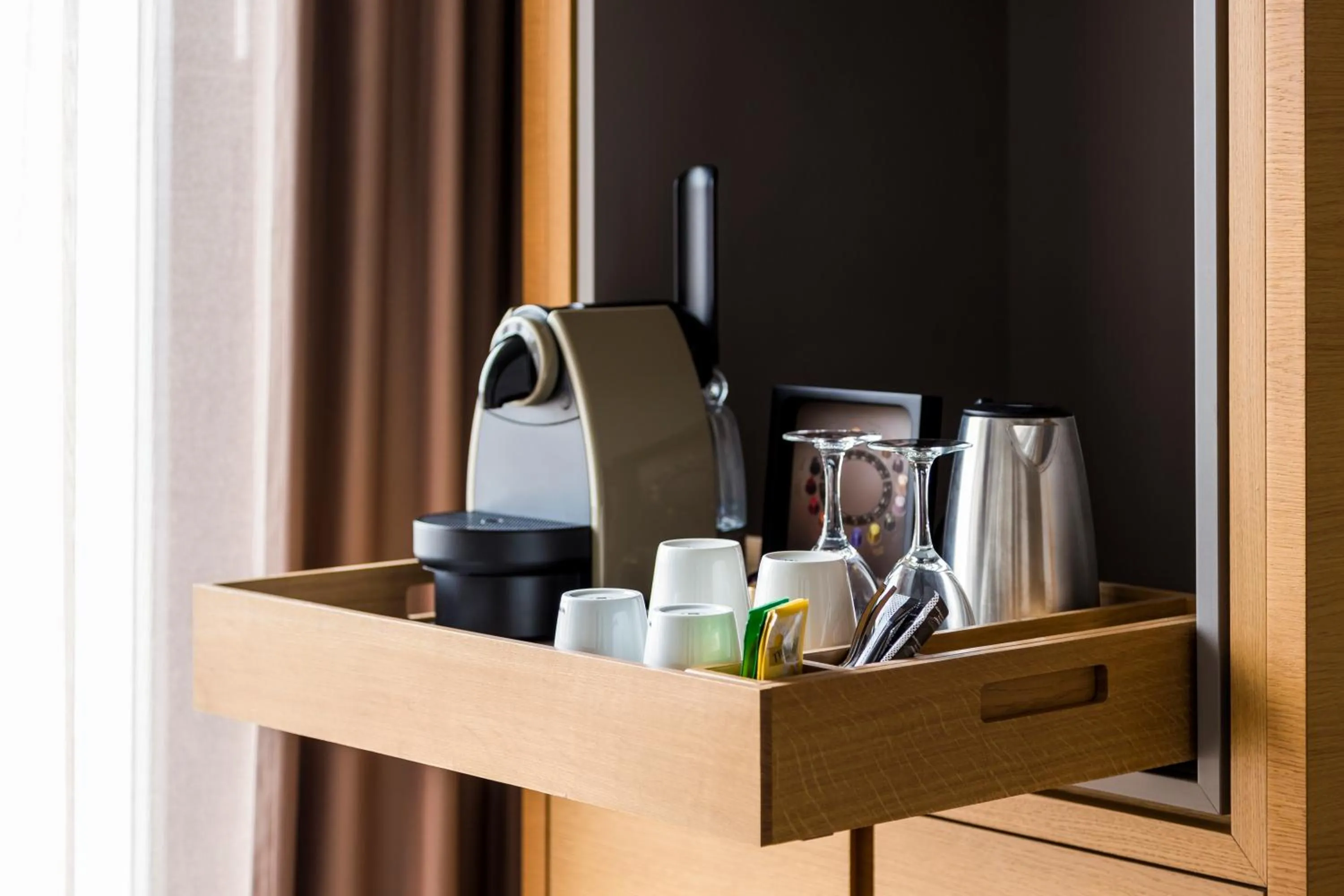 Coffee/tea facilities in Pullman Basel Europe