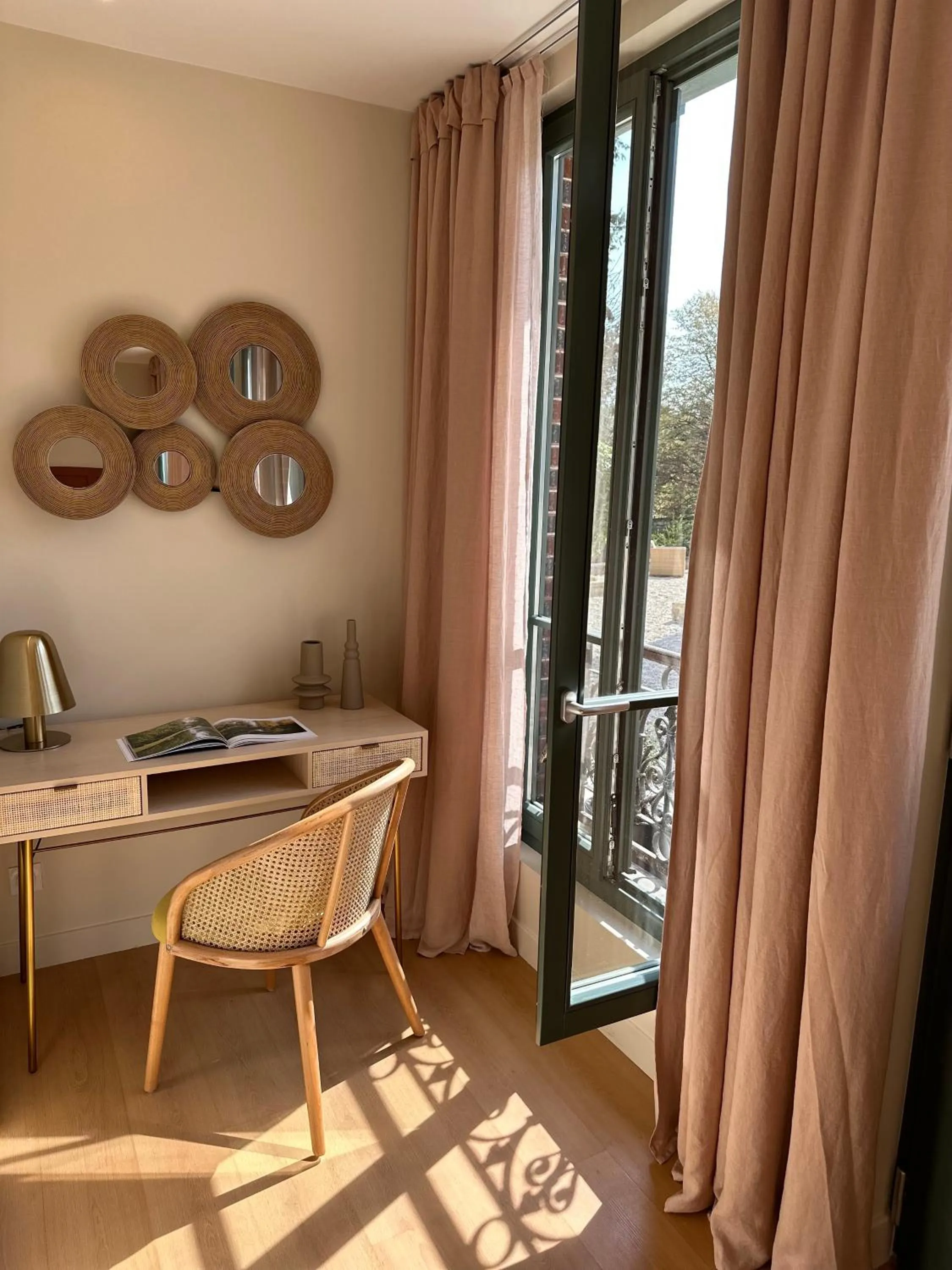 Living room in LA DEMEURE