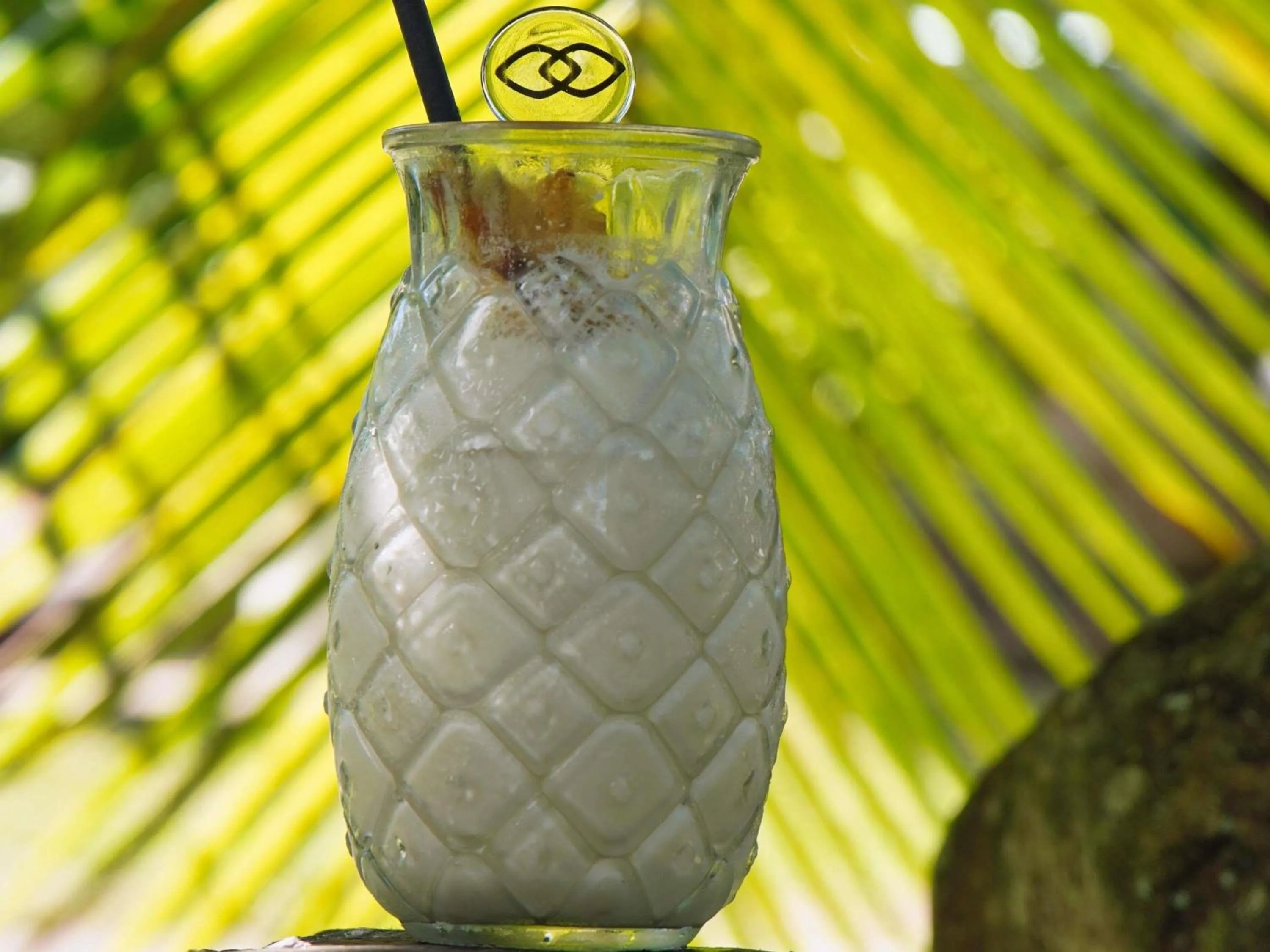 Lounge or bar in Sofitel Kia Ora Moorea Beach Resort