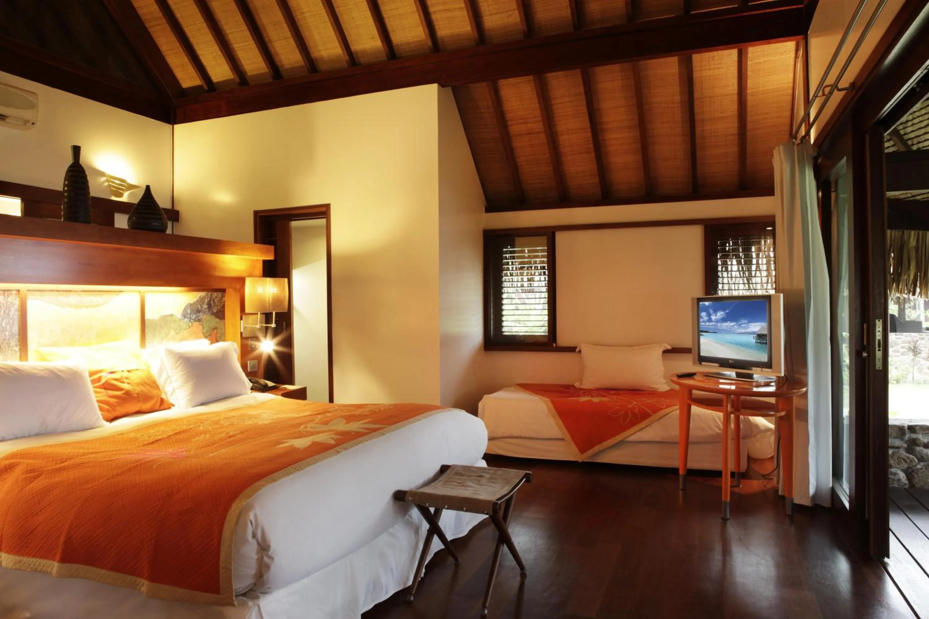 Photo of the whole room, Bed in Sofitel Kia Ora Moorea Beach Resort