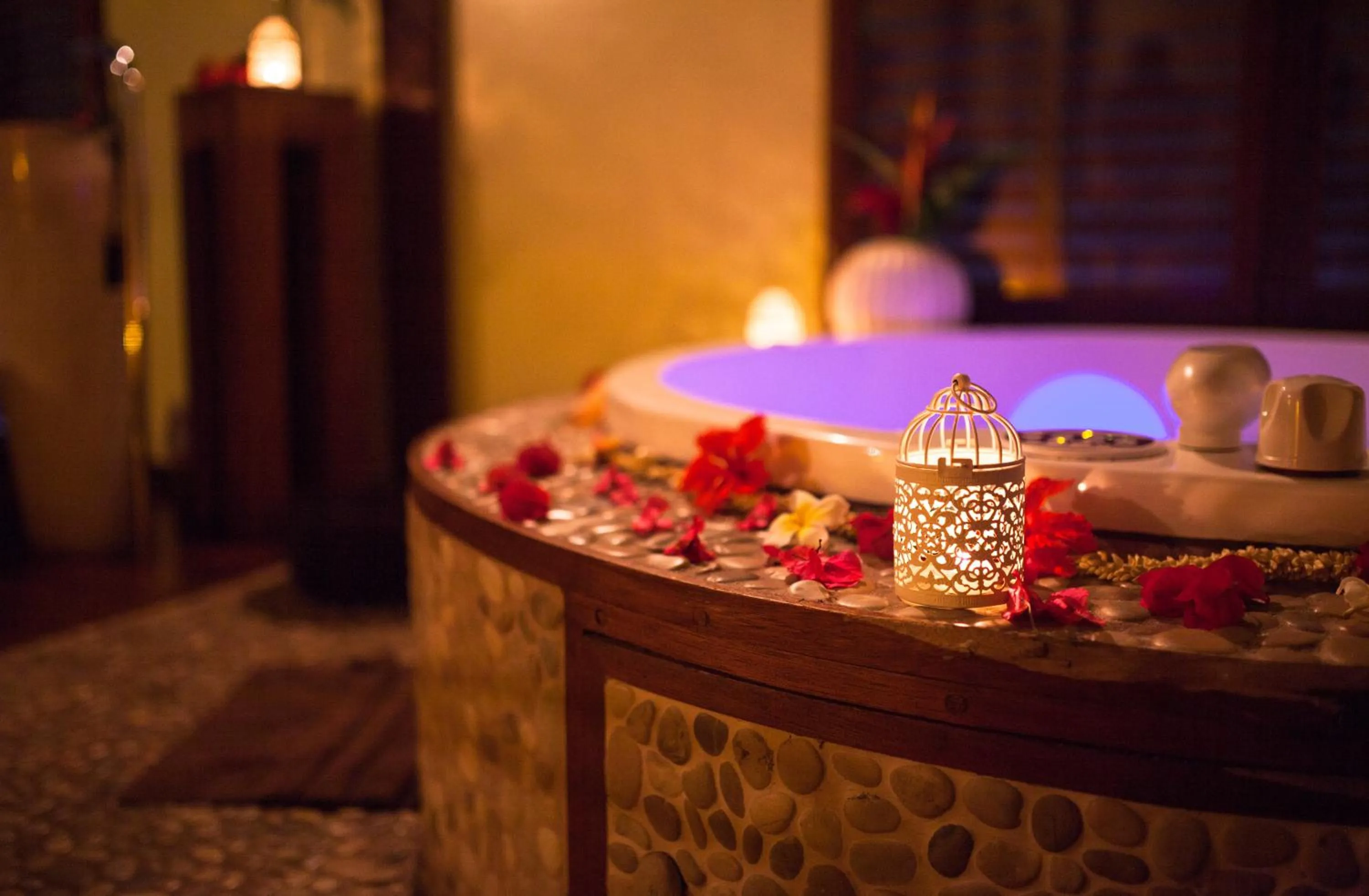 Hot Tub in Sofitel Kia Ora Moorea Beach Resort