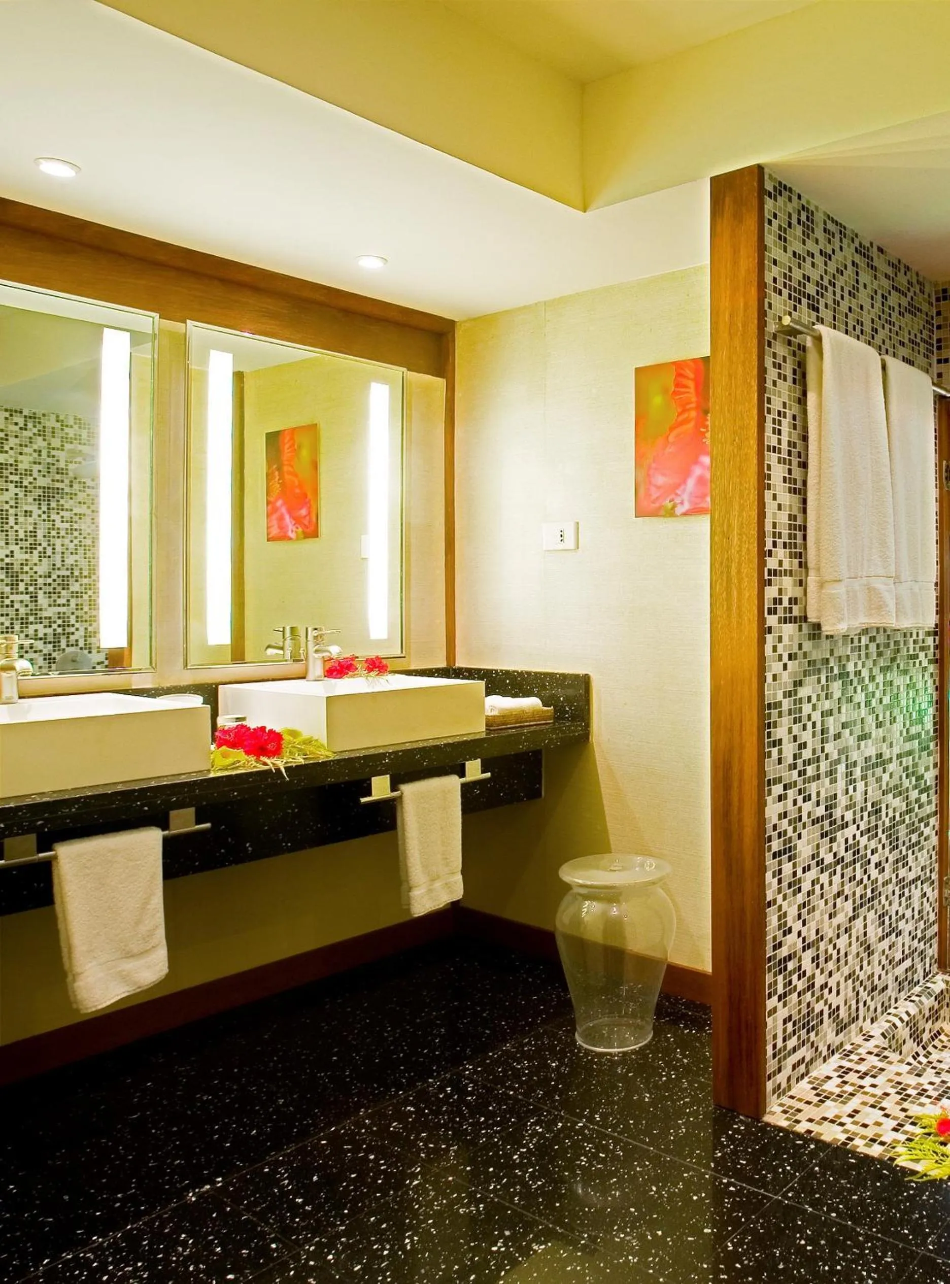 Bathroom in Sofitel Kia Ora Moorea Beach Resort