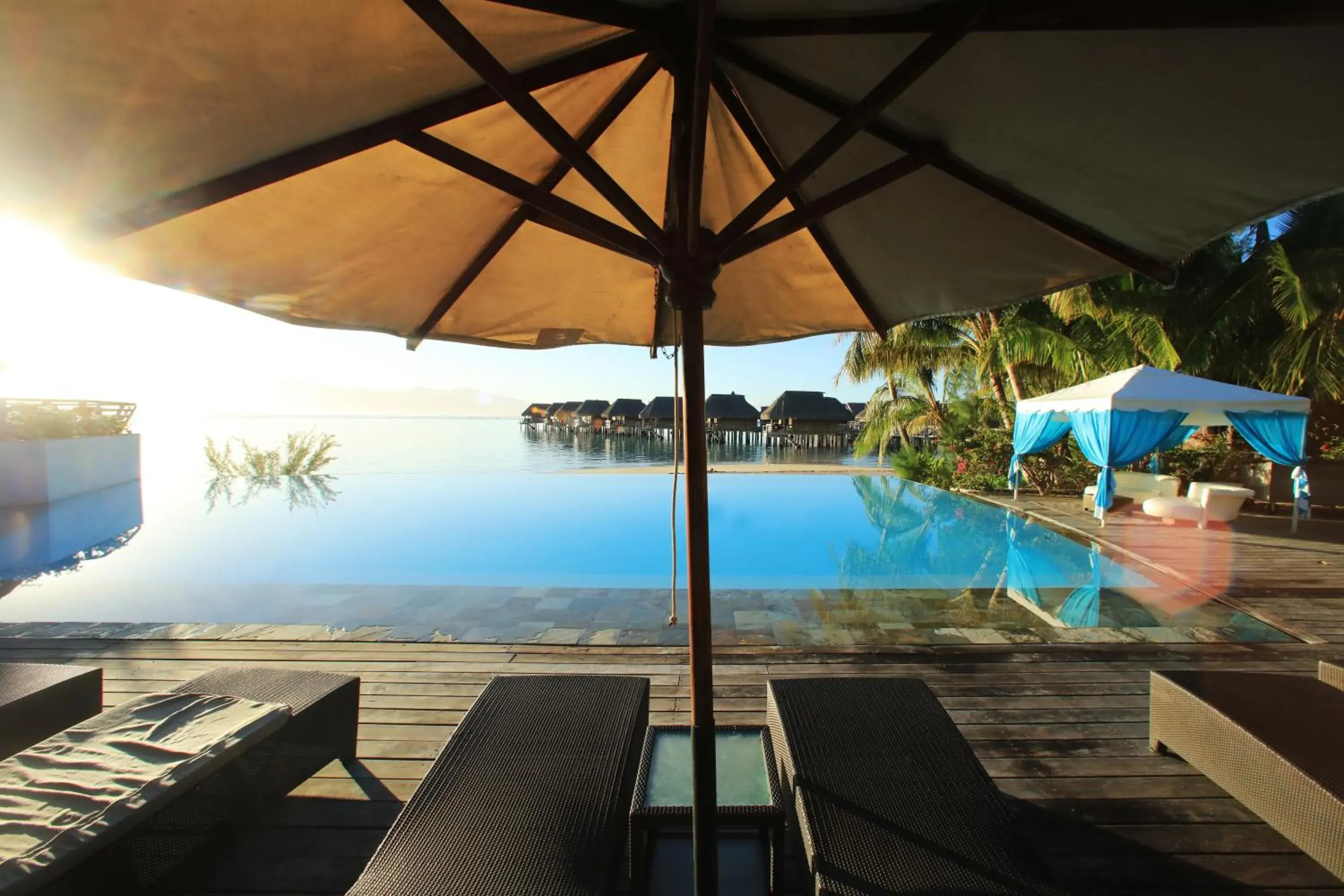 Swimming pool in Sofitel Kia Ora Moorea Beach Resort Swimming pool in Sofitel Kia Ora Moorea Beach Resort