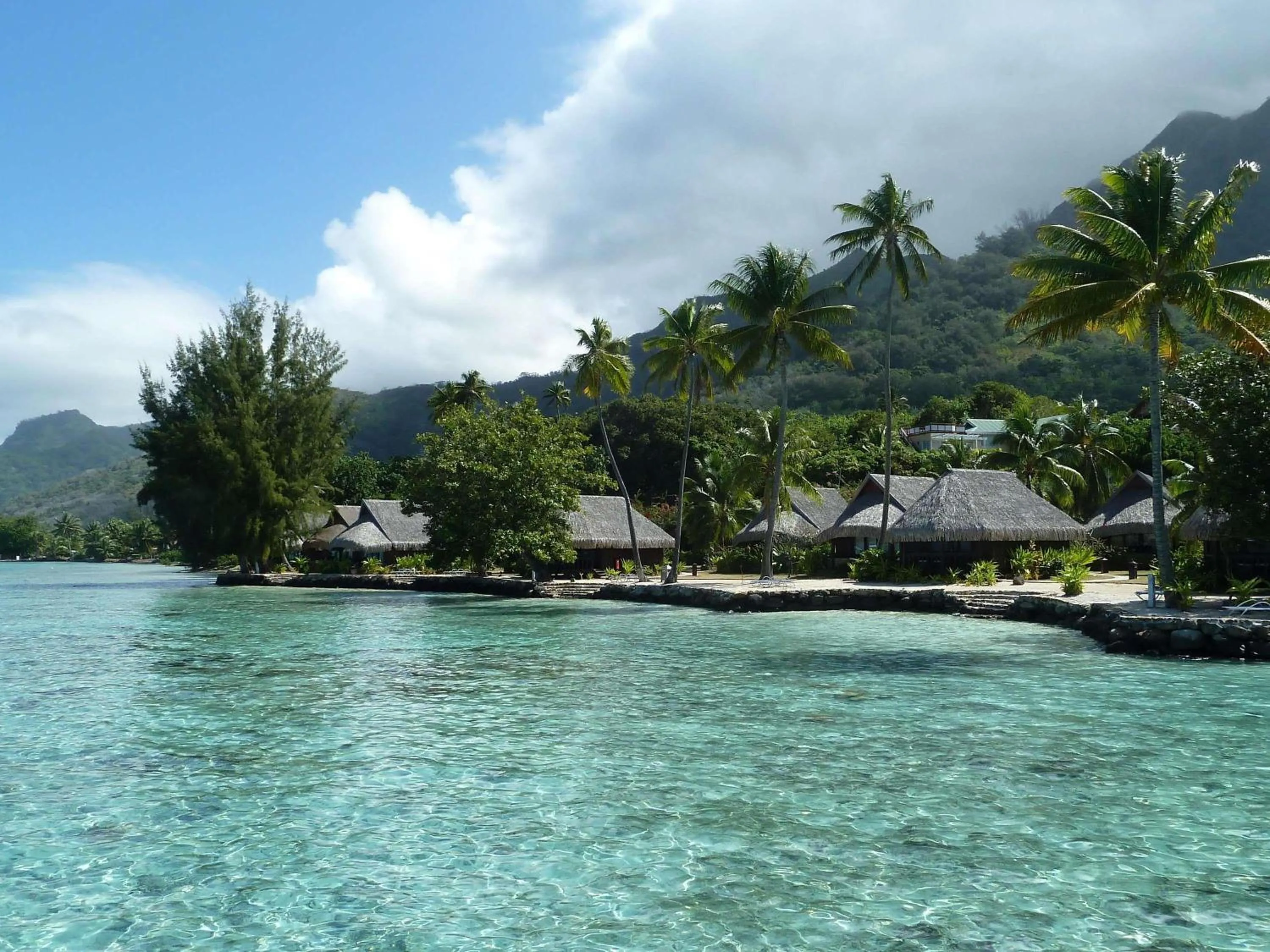 Bedroom in Sofitel Kia Ora Moorea Beach Resort