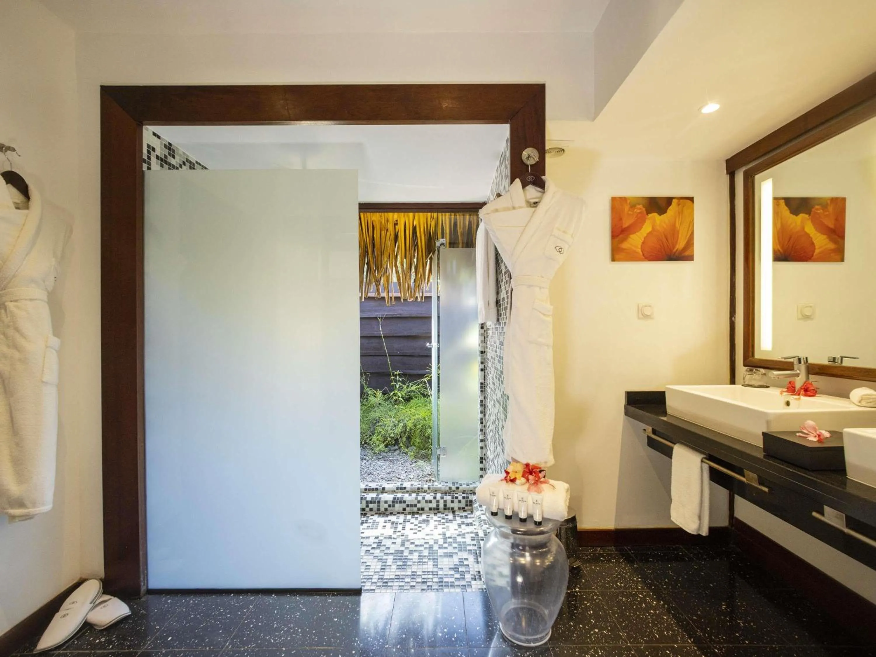 Bedroom in Sofitel Kia Ora Moorea Beach Resort