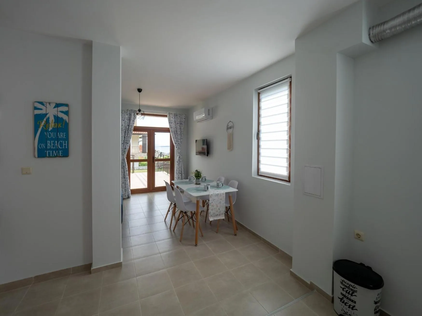 Living room in Buongiorno! Premium