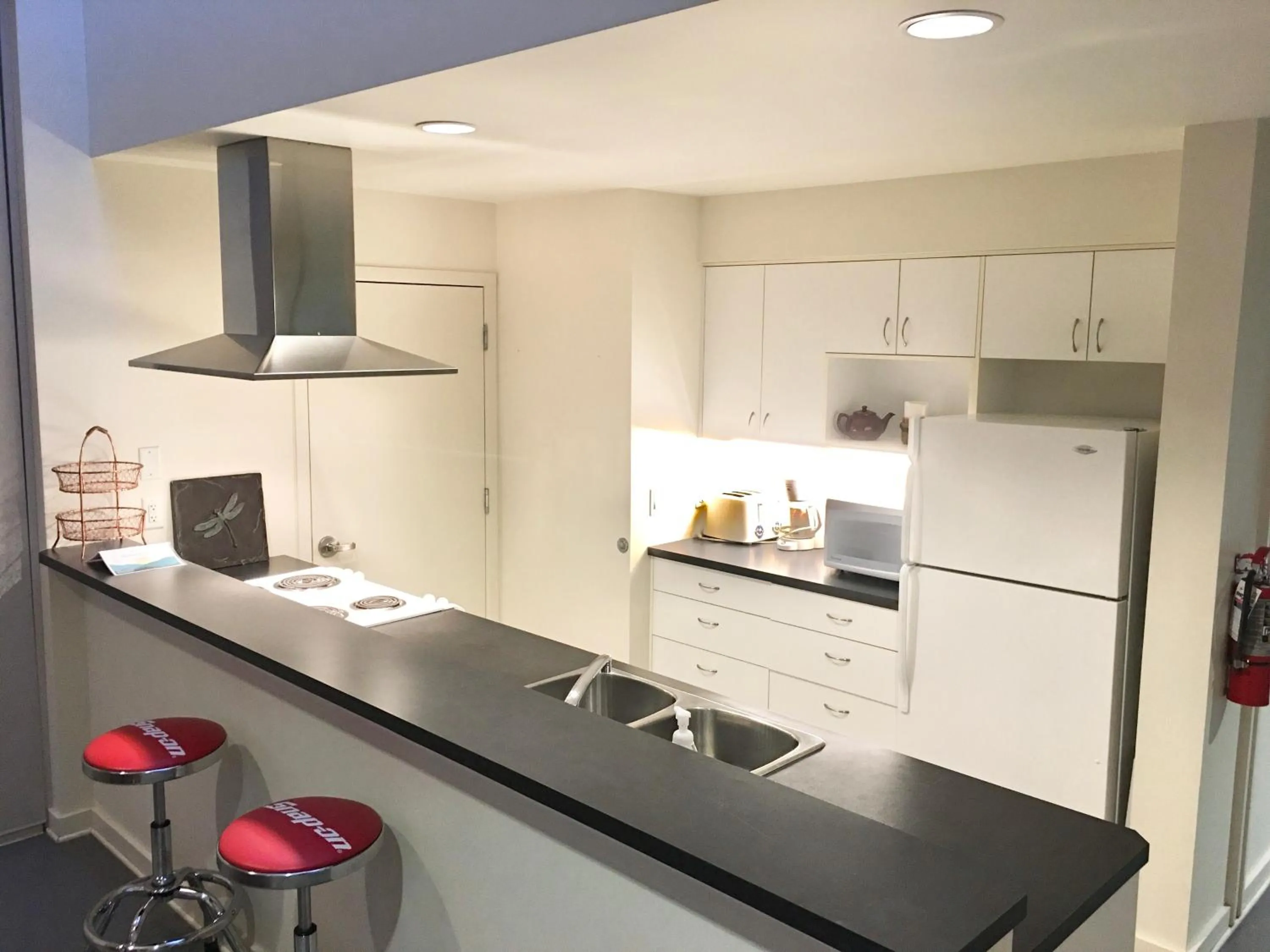 Kitchen or kitchenette in Naramata Centre