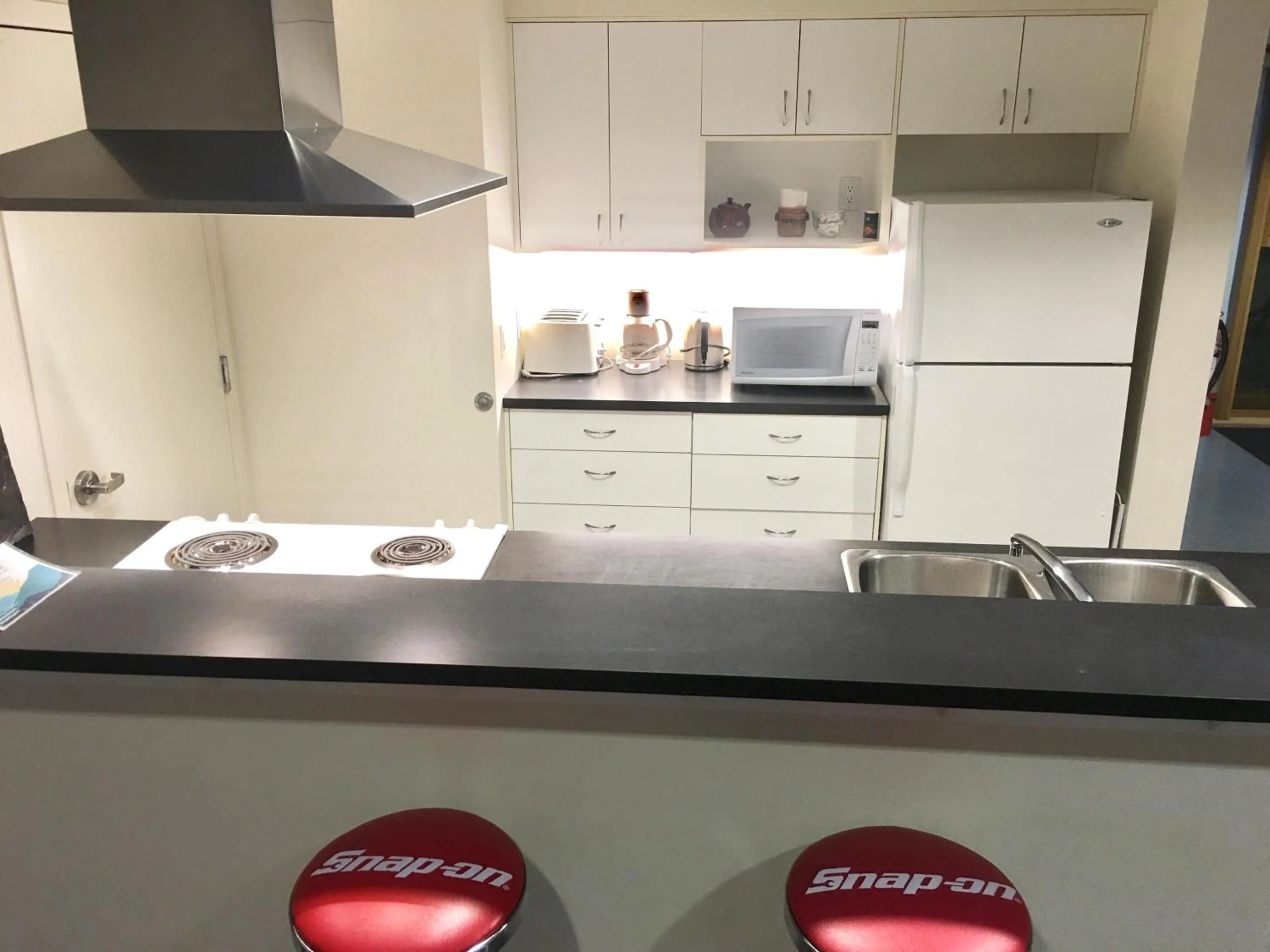 Kitchen or kitchenette in Naramata Centre