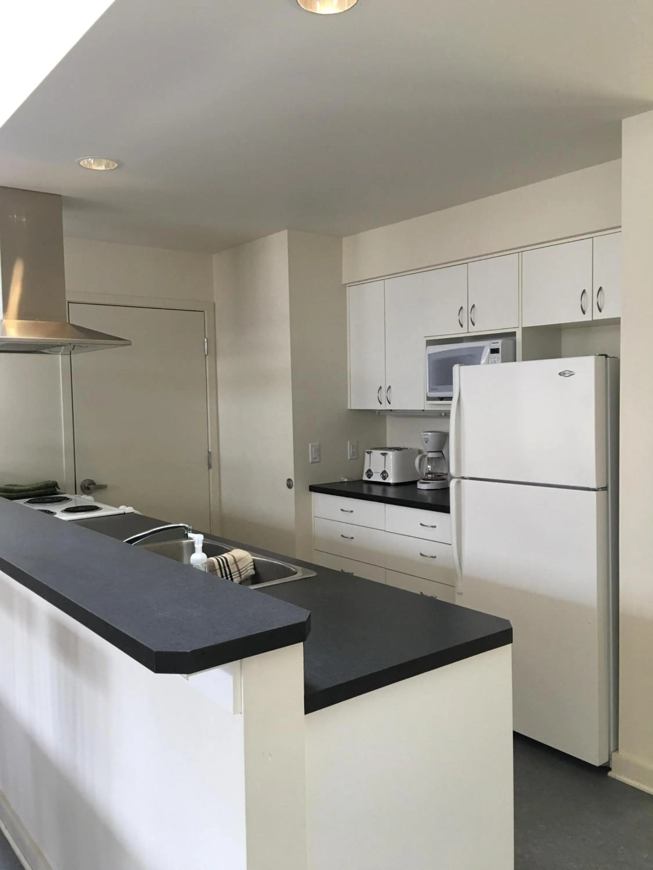 Kitchen or kitchenette in Naramata Centre
