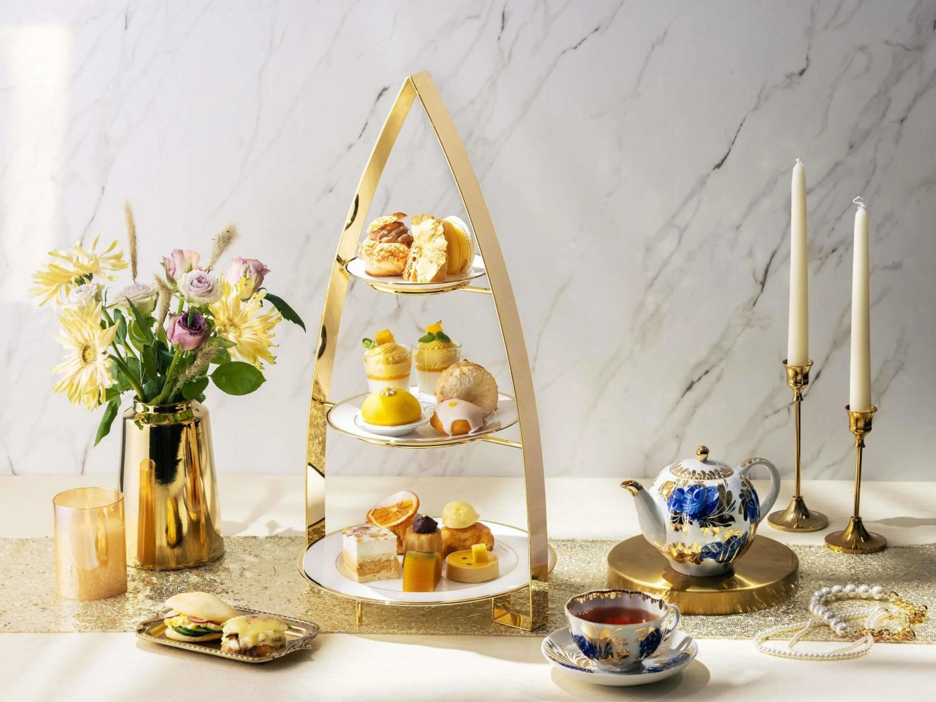 Lounge or bar in Novotel Ambassador Seoul Gangnam