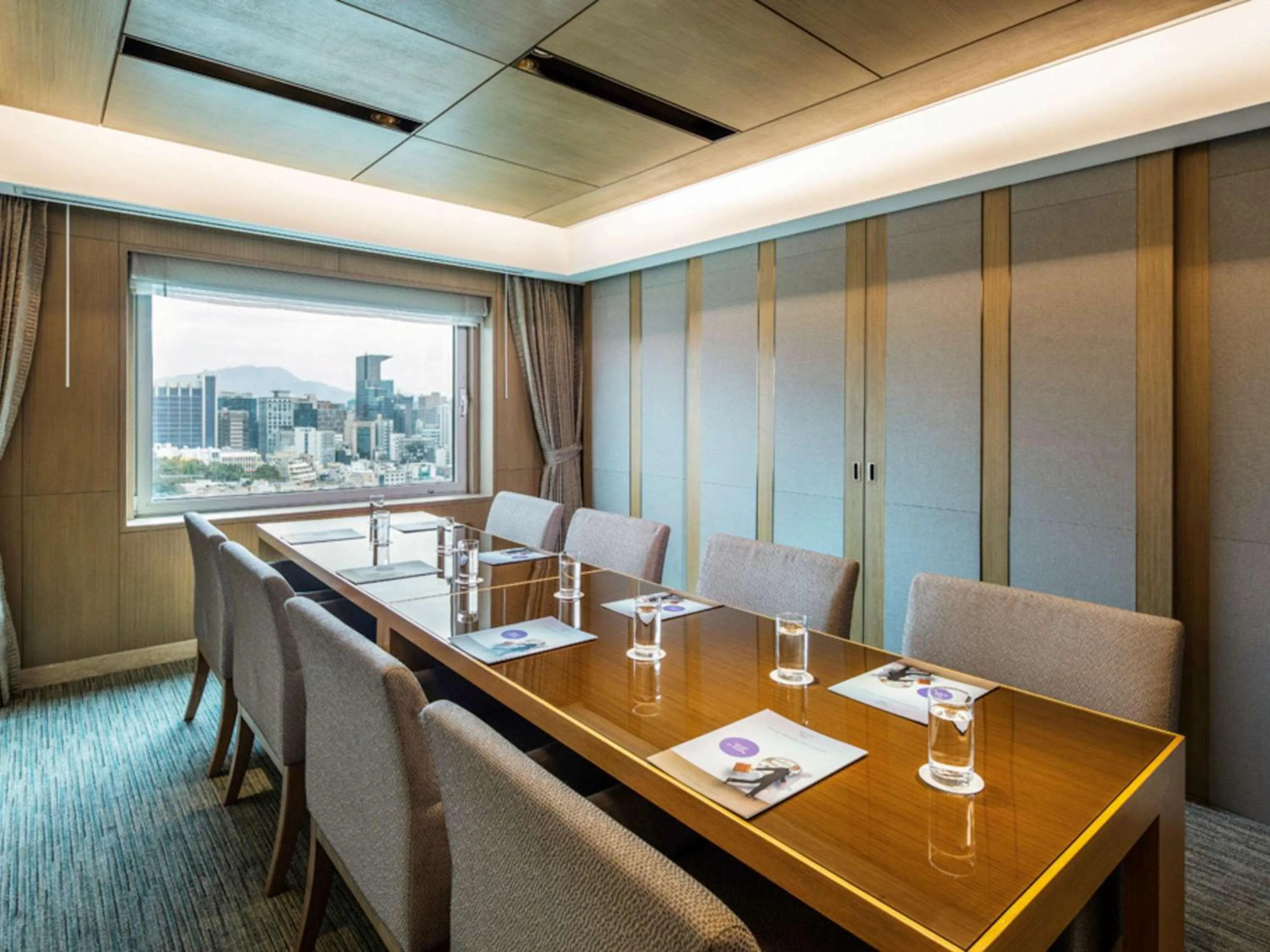 Property building in Novotel Ambassador Seoul Gangnam