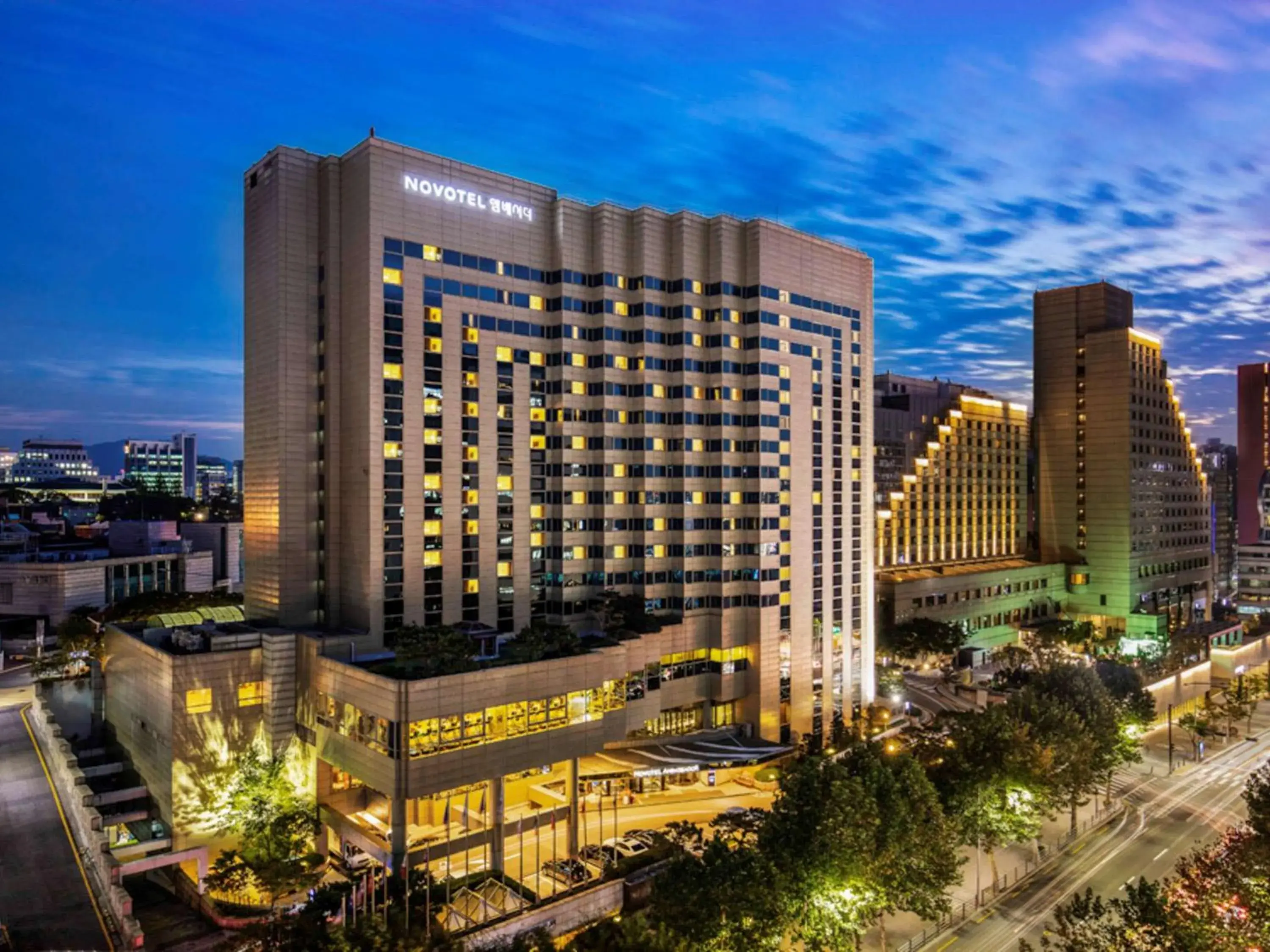 Property building in Novotel Ambassador Seoul Gangnam Property building in Novotel Ambassador Seoul Gangnam
